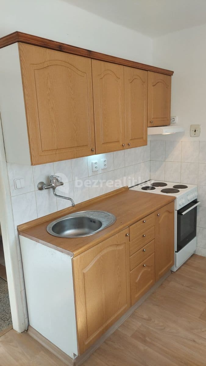 Pronájem bytu 1+1 34 m², Akátová, Chrudim, Pardubický kraj Pronájem bytu 1+1 34 m², Akátová, Chrudim, Pardubický kraj