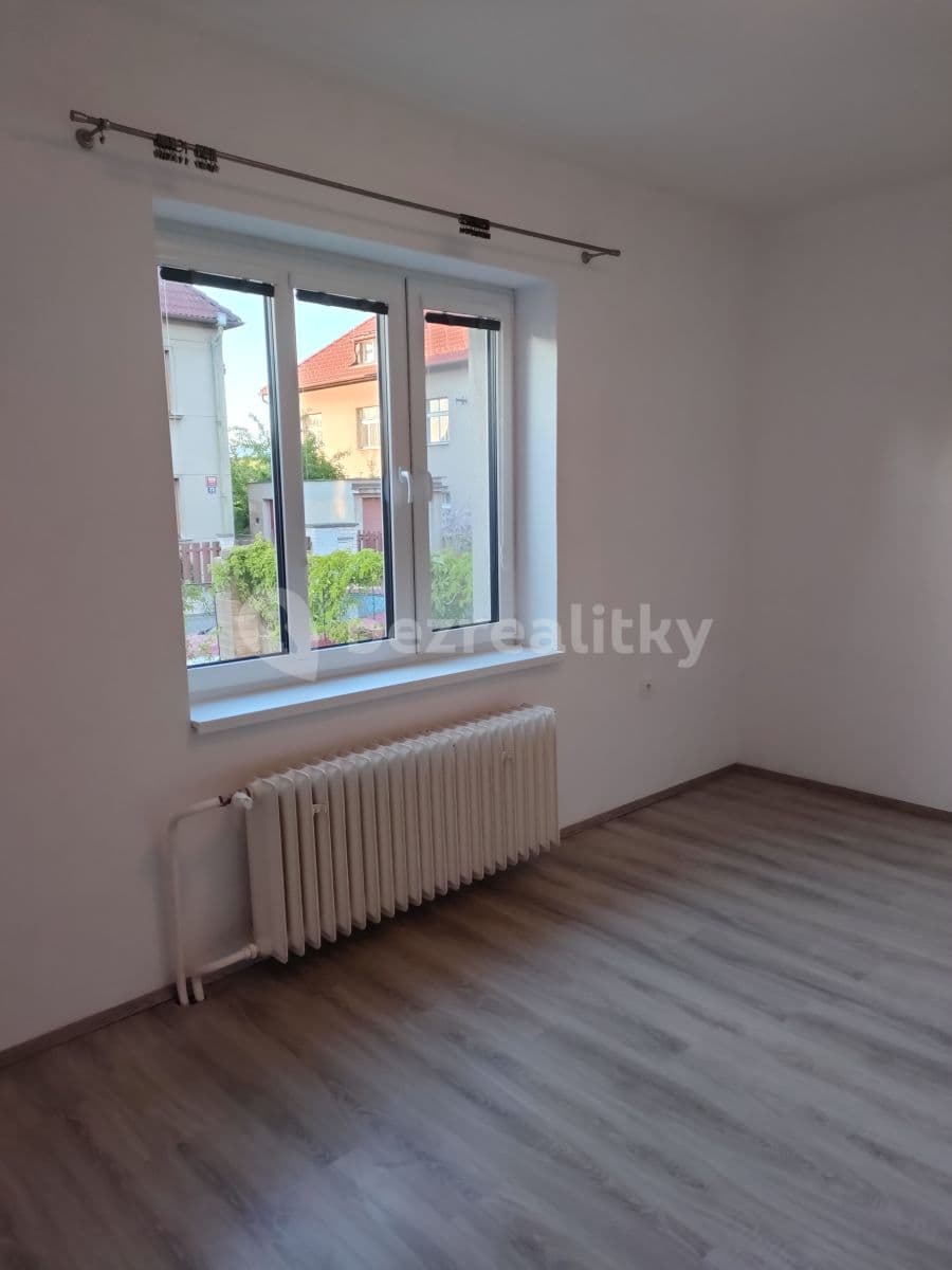 Pronájem bytu 2+1 53 m², Pod stanicí, Praha, Praha Pronájem bytu 2+1 53 m², Pod stanicí, Praha, Praha