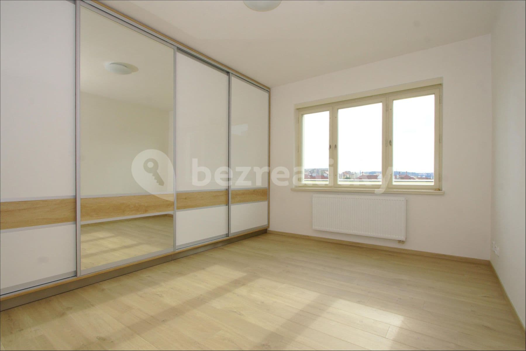Pronájem bytu 2+1 80 m², Hartigova, Praha, Praha Pronájem bytu 2+1 80 m², Hartigova, Praha, Praha