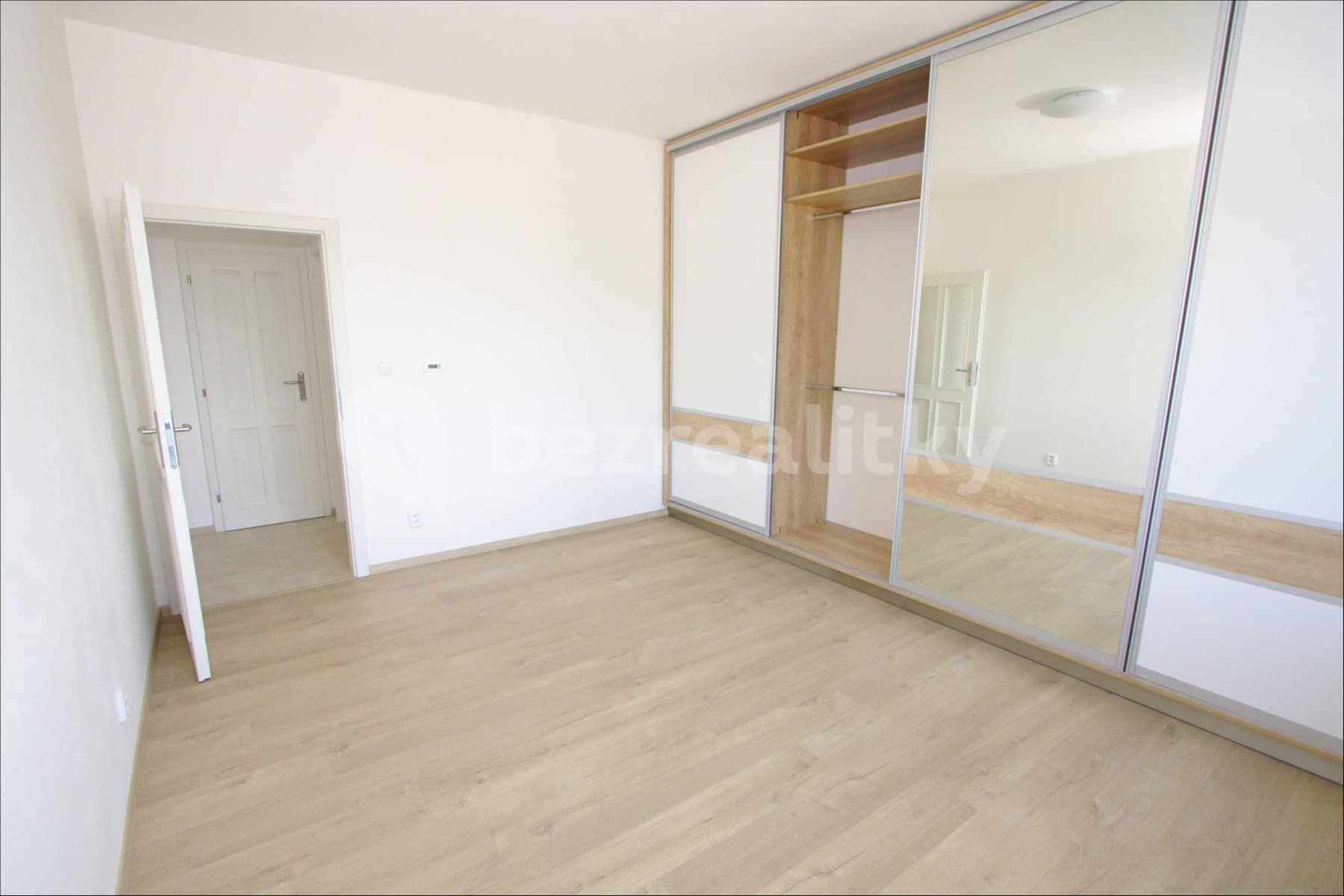Pronájem bytu 2+1 80 m², Hartigova, Praha, Praha Pronájem bytu 2+1 80 m², Hartigova, Praha, Praha