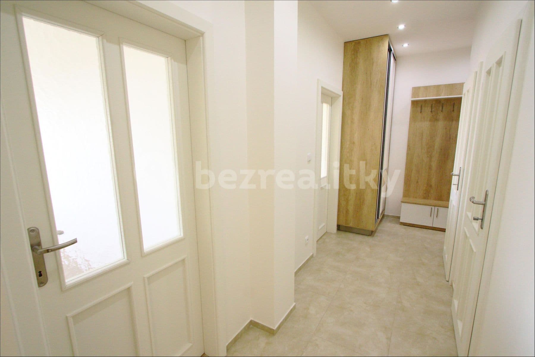 Pronájem bytu 2+1 80 m², Hartigova, Praha, Praha Pronájem bytu 2+1 80 m², Hartigova, Praha, Praha