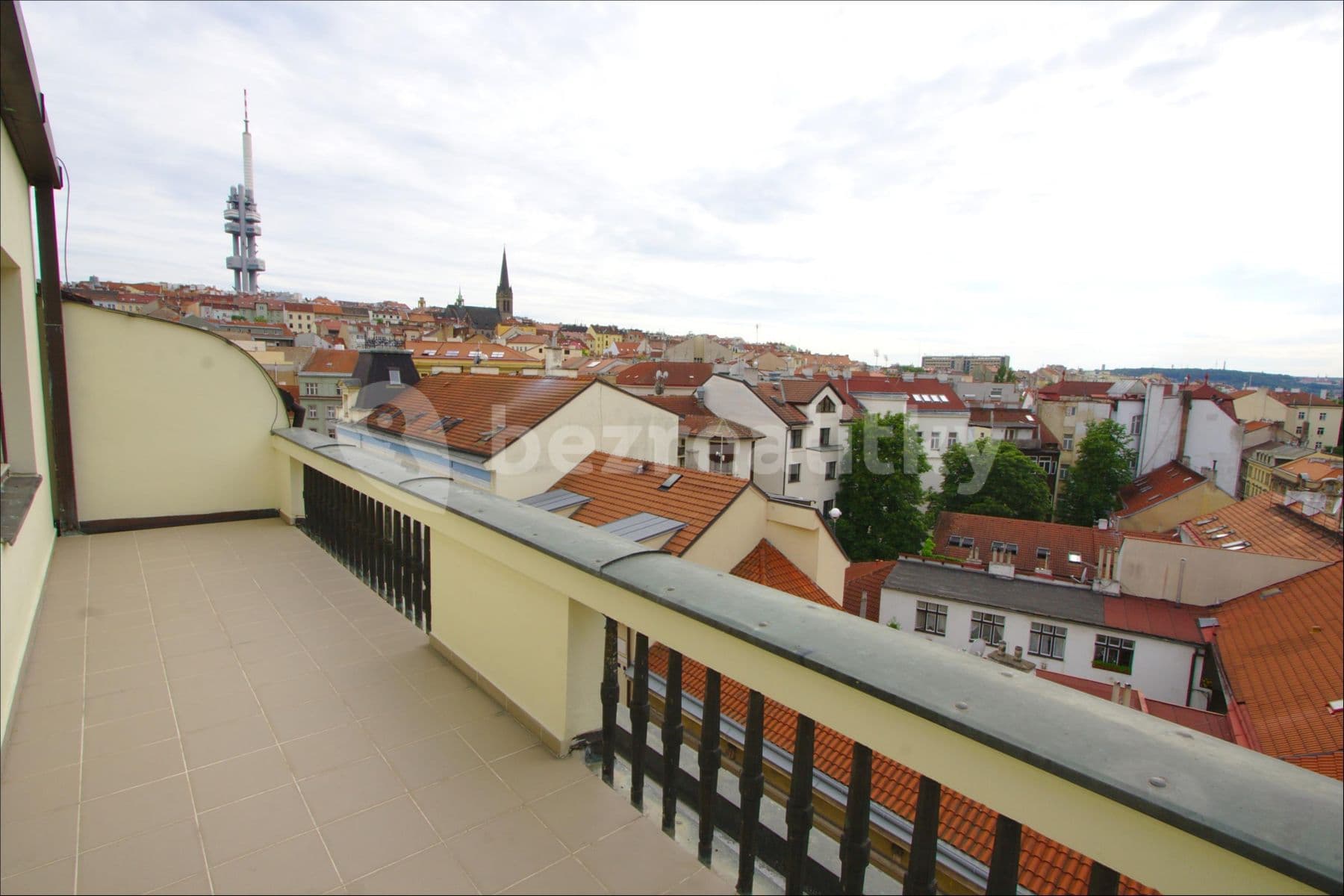Pronájem bytu 2+1 80 m², Hartigova, Praha, Praha Pronájem bytu 2+1 80 m², Hartigova, Praha, Praha