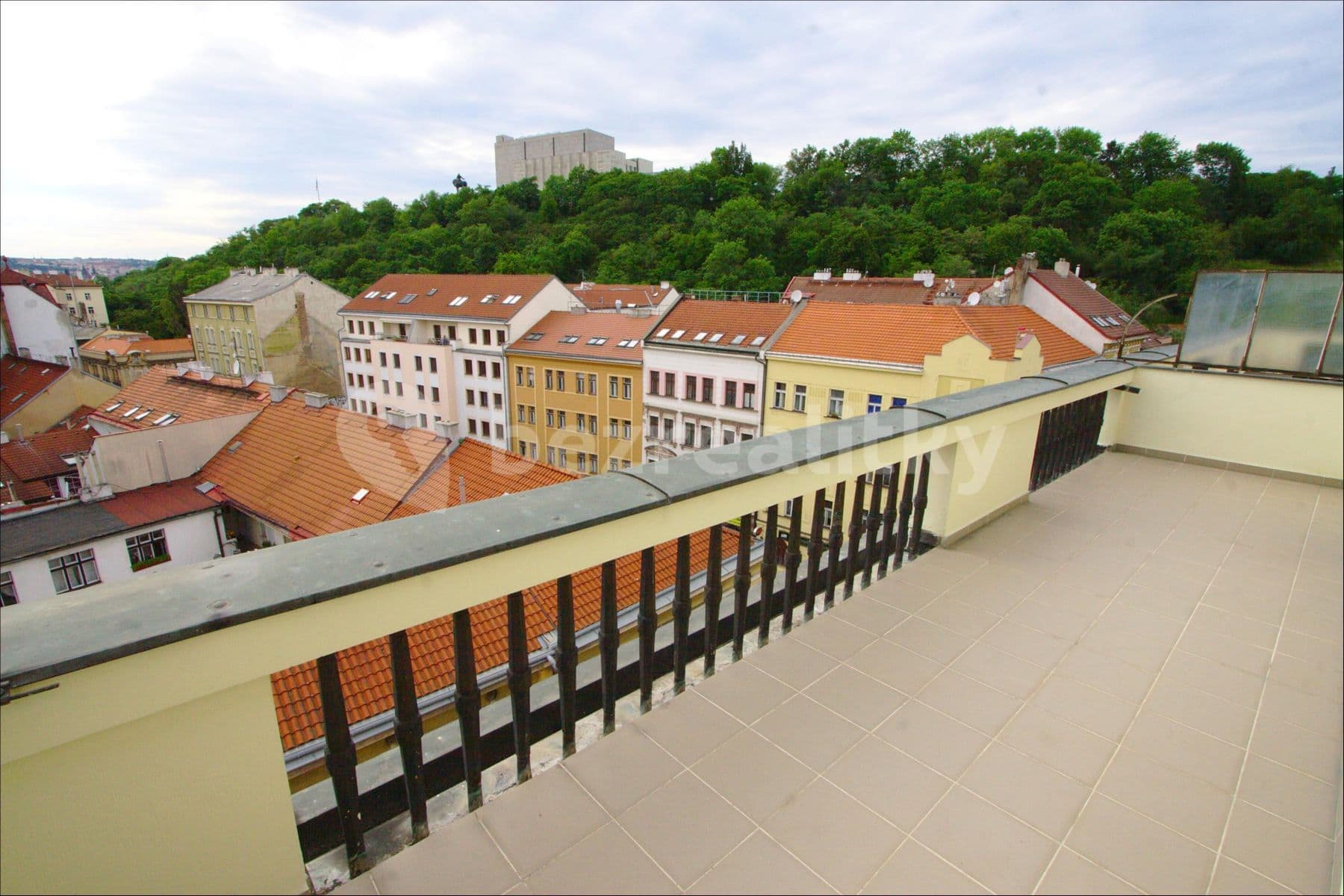 Pronájem bytu 2+1 80 m², Hartigova, Praha, Praha Pronájem bytu 2+1 80 m², Hartigova, Praha, Praha