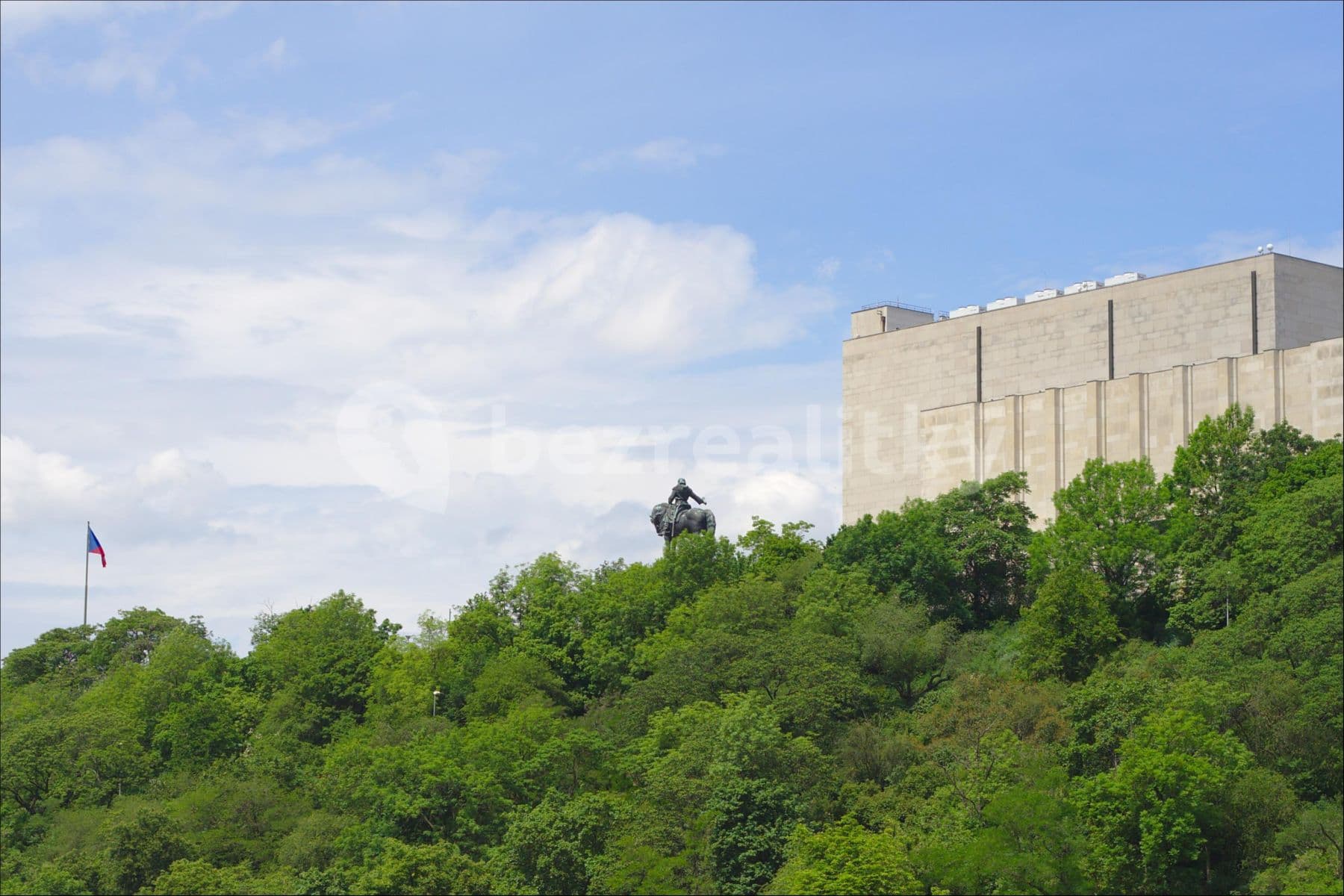 Pronájem bytu 2+1 80 m², Hartigova, Praha, Praha Pronájem bytu 2+1 80 m², Hartigova, Praha, Praha