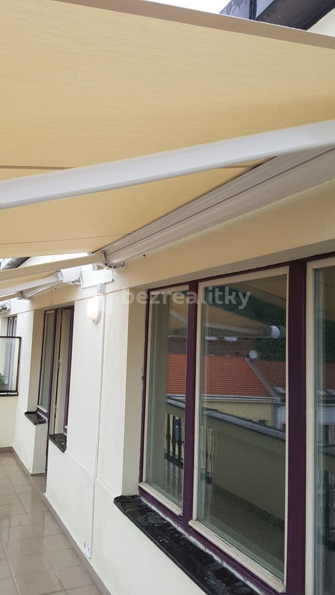 Pronájem bytu 2+1 80 m², Hartigova, Praha, Praha Pronájem bytu 2+1 80 m², Hartigova, Praha, Praha