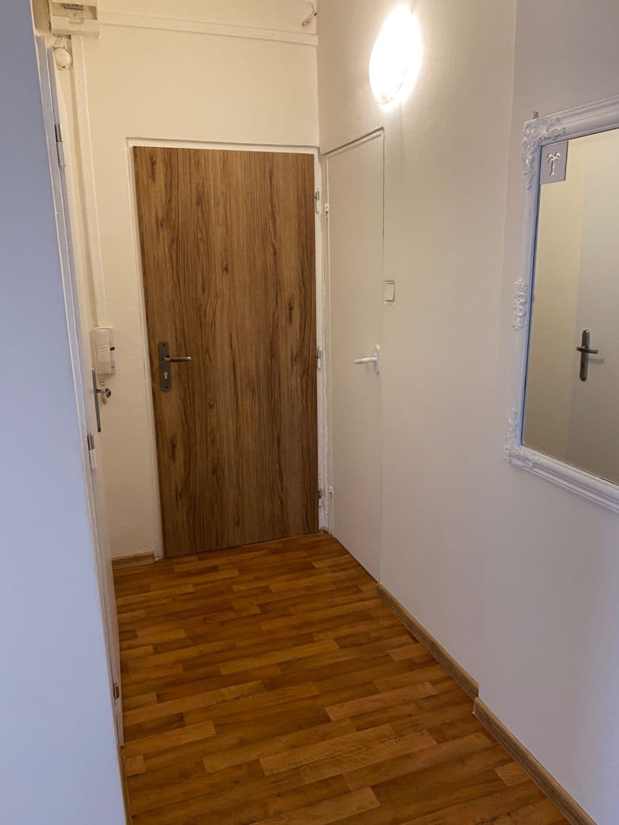 Pronájem bytu 1+1 50 m², Oblouková, Děčín, Ústecký kraj Pronájem bytu 1+1 50 m², Oblouková, Děčín, Ústecký kraj