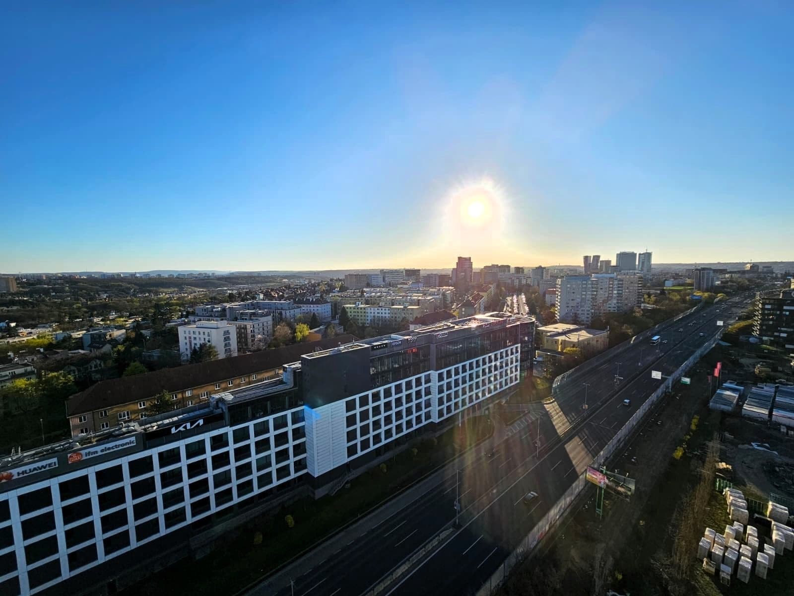 Pronájem bytu 2+1 60 m², Pod dálnicí, Praha, Praha Pronájem bytu 2+1 60 m², Pod dálnicí, Praha, Praha