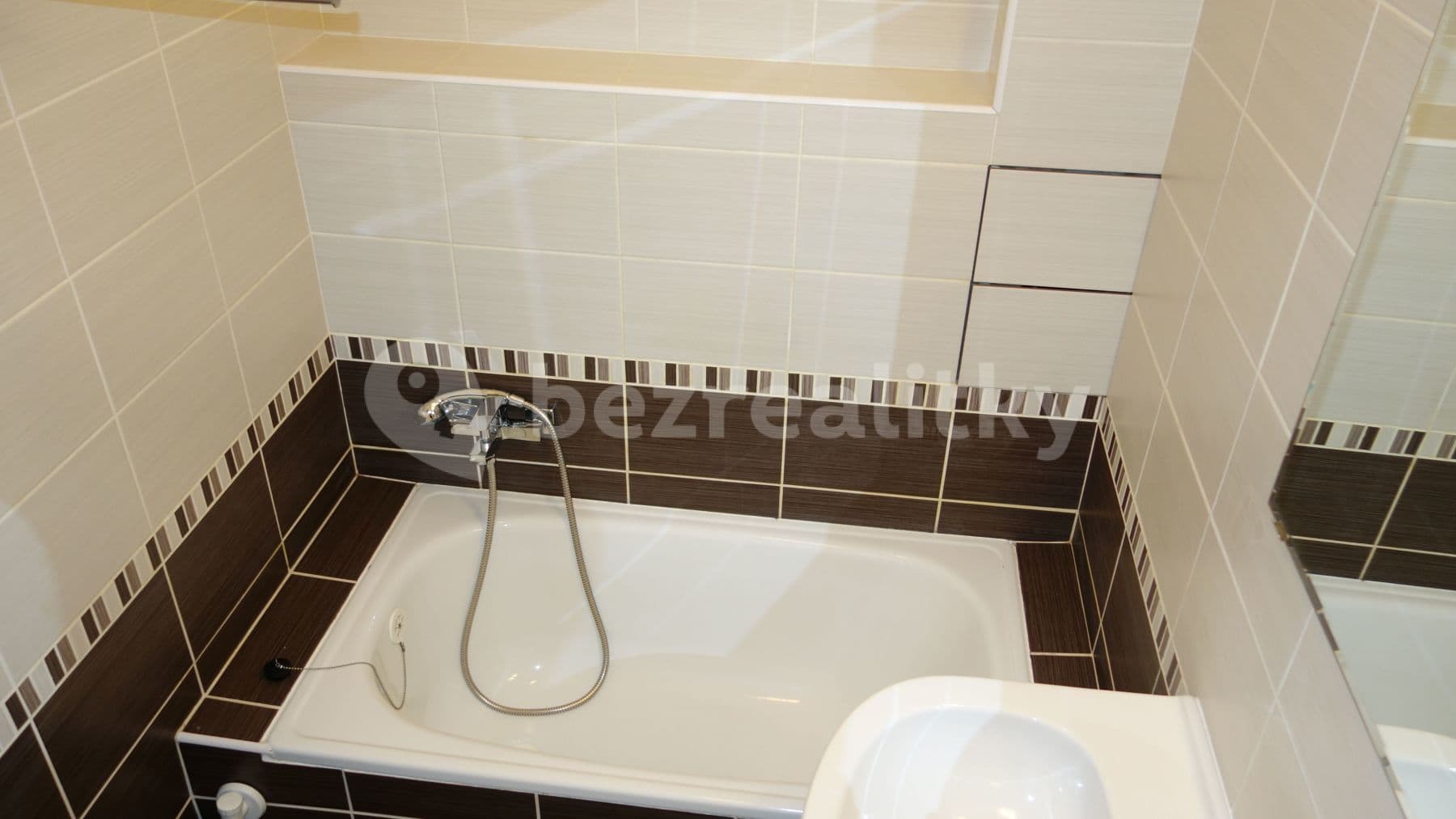 Pronájem bytu 2+kk 51 m², Drahobejlova, Praha, Praha Pronájem bytu 2+kk 51 m², Drahobejlova, Praha, Praha