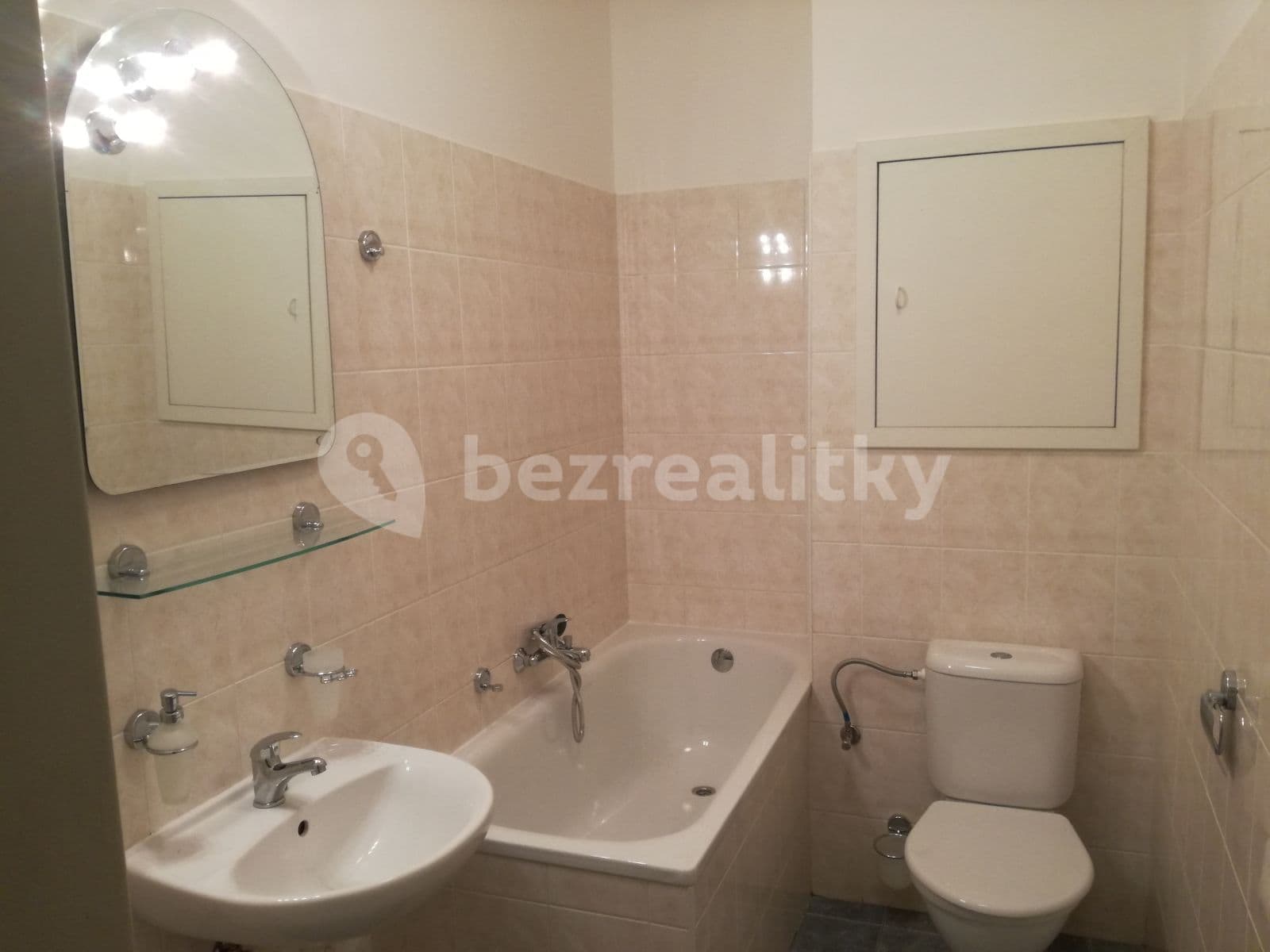 Pronájem bytu 2+kk 55 m², Podlesí V, Zlín, Zlínský kraj Pronájem bytu 2+kk 55 m², Podlesí V, Zlín, Zlínský kraj