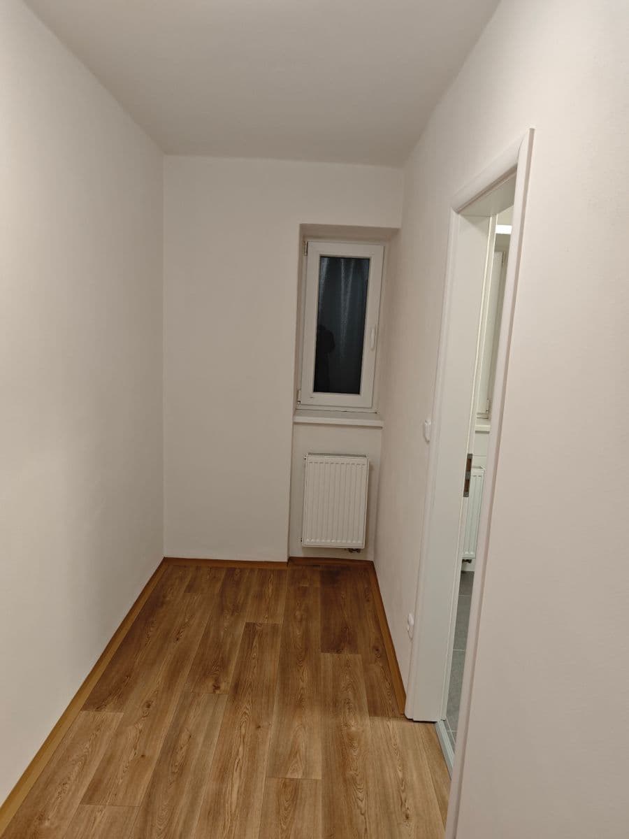 Pronájem bytu 2+1 55 m², Doktora Edvarda Beneše, Hlučín, Moravskoslezský kraj Pronájem bytu 2+1 55 m², Doktora Edvarda Beneše, Hlučín, Moravskoslezský kraj
