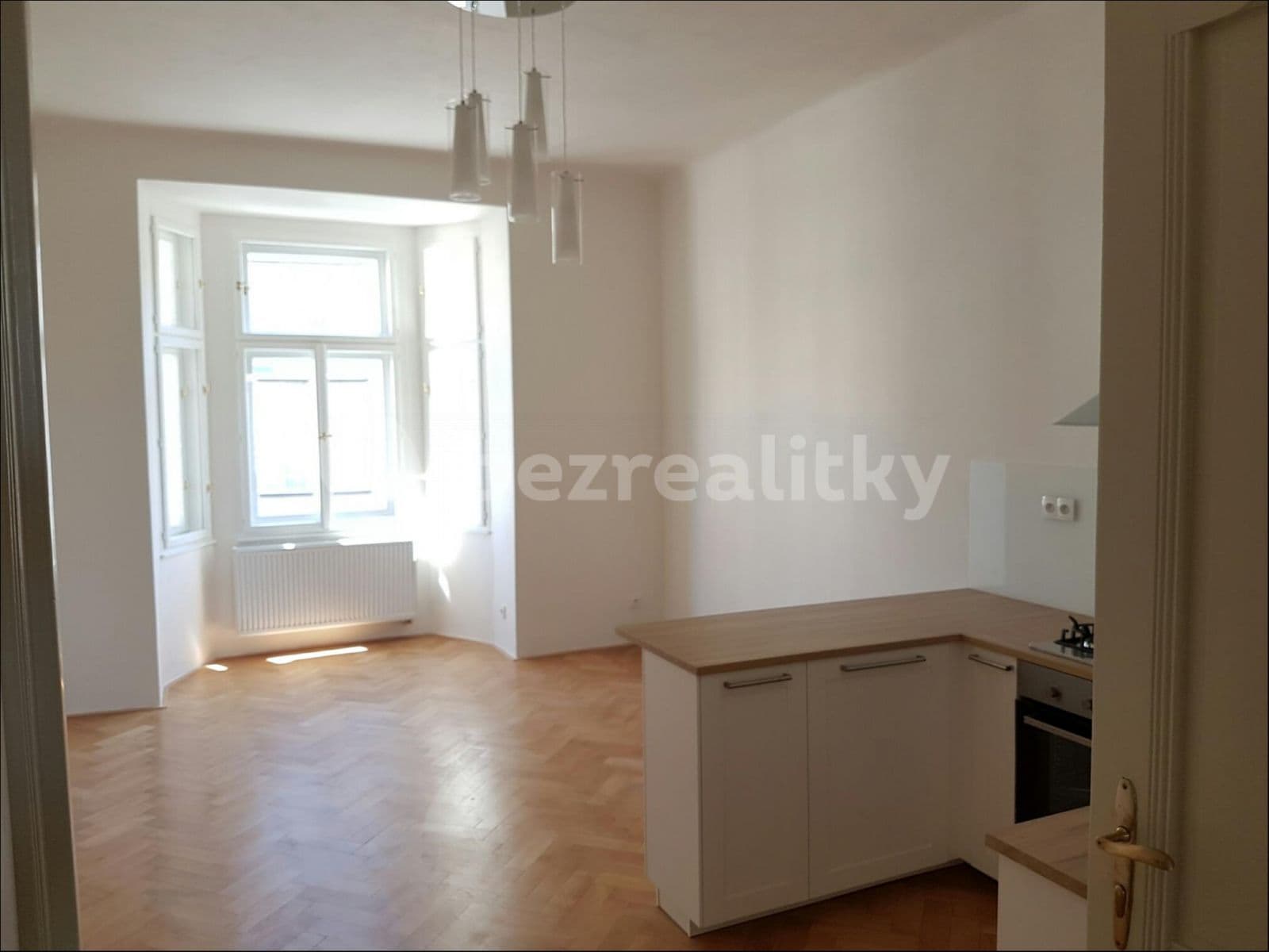 Pronájem bytu 3+kk 74 m², Kolínská, Praha, Praha Pronájem bytu 3+kk 74 m², Kolínská, Praha, Praha
