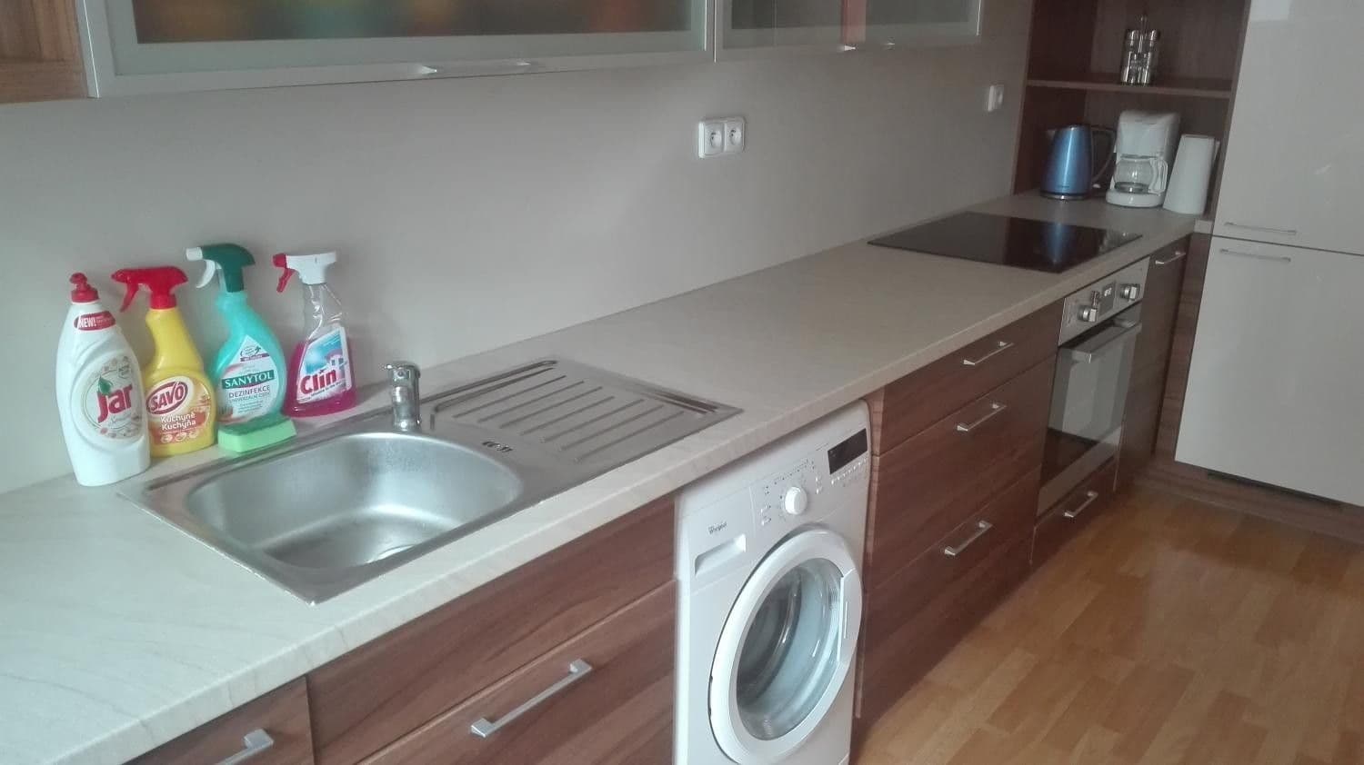 Pronájem bytu 1+1 37 m², Tomkova, Olomouc, Olomoucký kraj Pronájem bytu 1+1 37 m², Tomkova, Olomouc, Olomoucký kraj