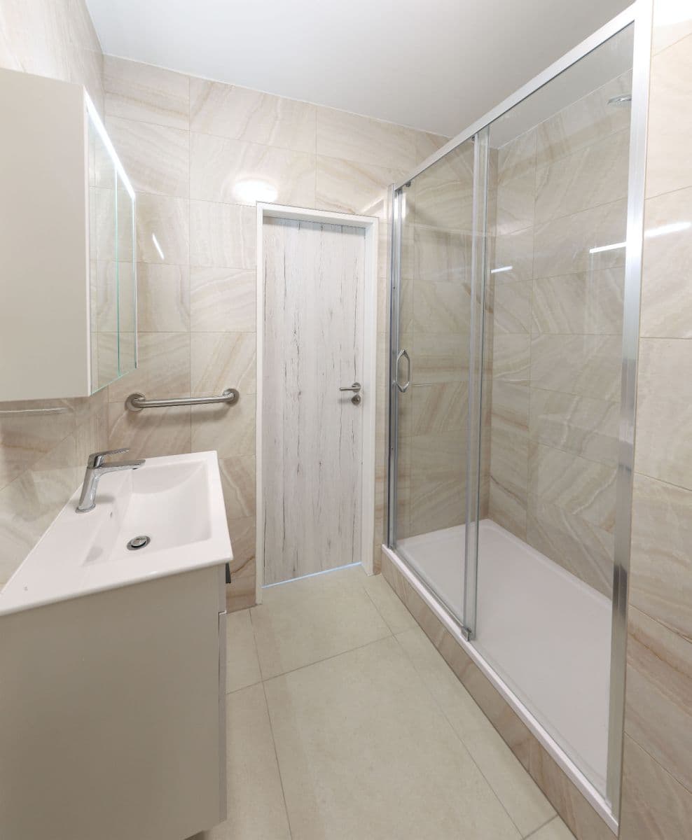 Pronájem bytu 1+1 38 m², Evžena Rošického, Ostrava, Moravskoslezský kraj Pronájem bytu 1+1 38 m², Evžena Rošického, Ostrava, Moravskoslezský kraj