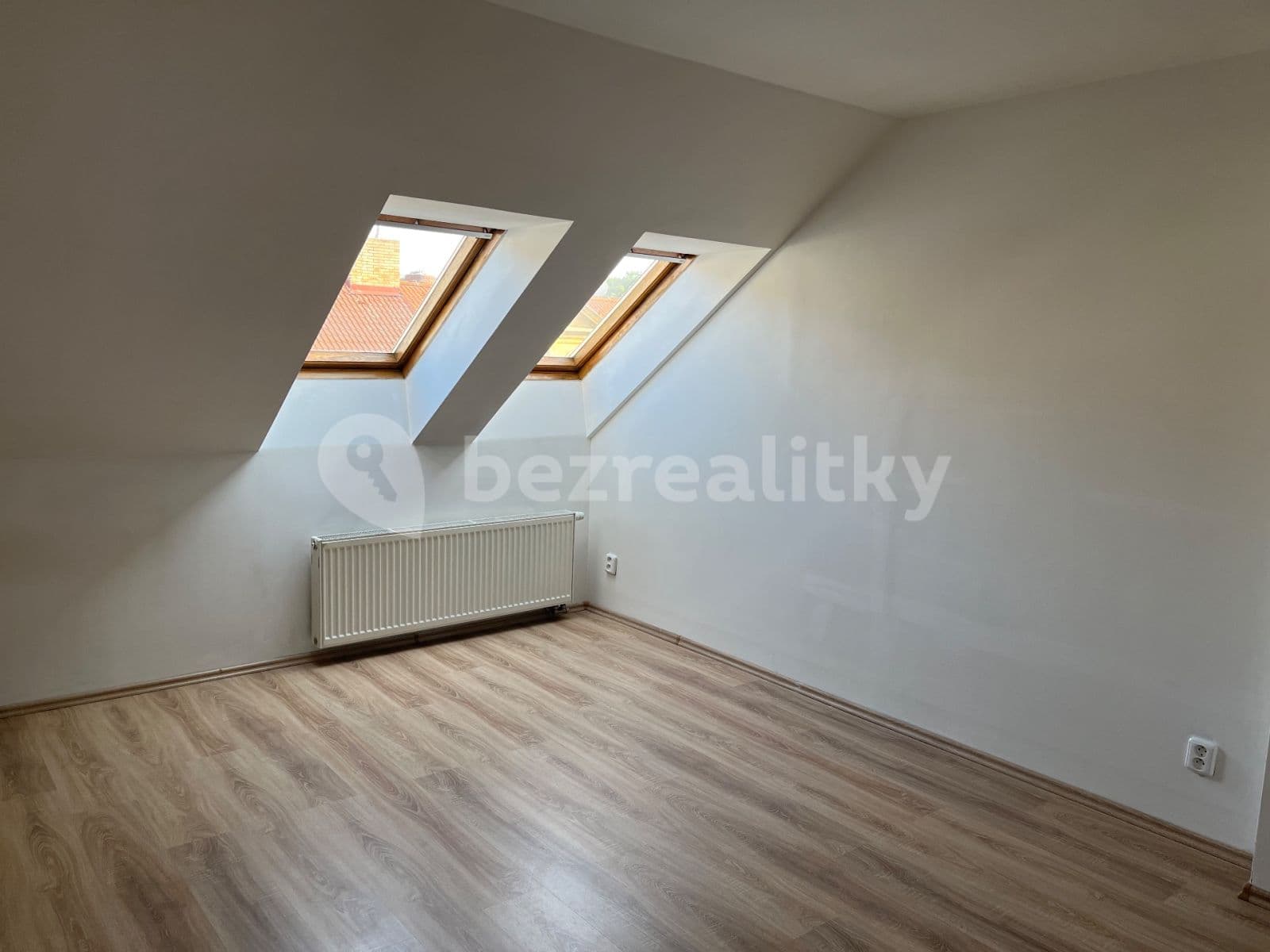 Pronájem bytu 1+1 40 m², Boleslavova, Praha, Praha Pronájem bytu 1+1 40 m², Boleslavova, Praha, Praha