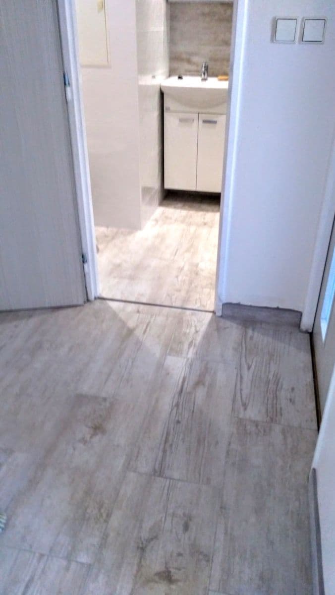 Pronájem bytu 2+kk 43 m², Jabloňová, Praha, Praha Pronájem bytu 2+kk 43 m², Jabloňová, Praha, Praha