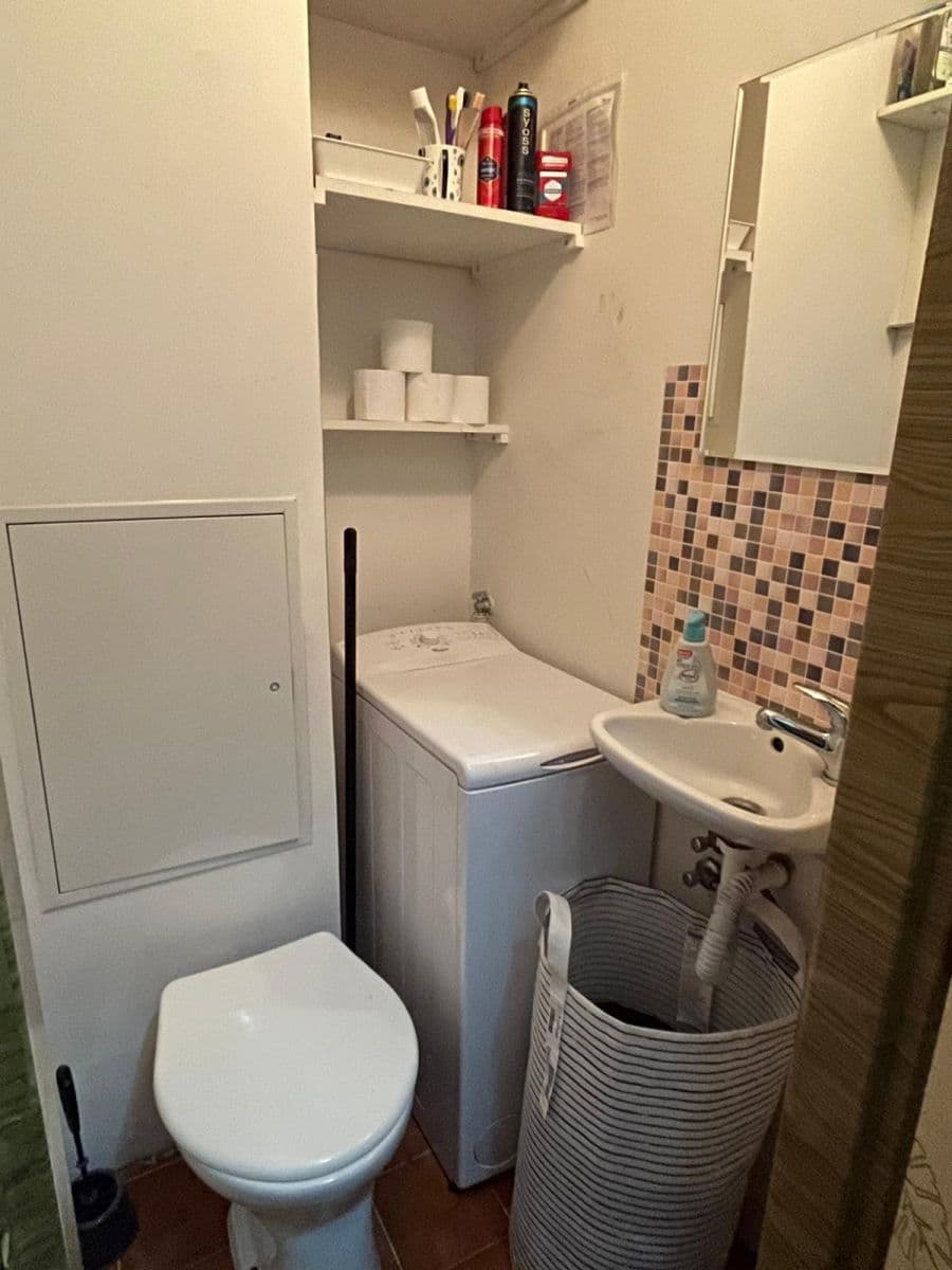 Pronájem bytu Garsoniéra 21 m², Dvouletky, Praha, Praha Pronájem bytu Garsoniéra 21 m², Dvouletky, Praha, Praha