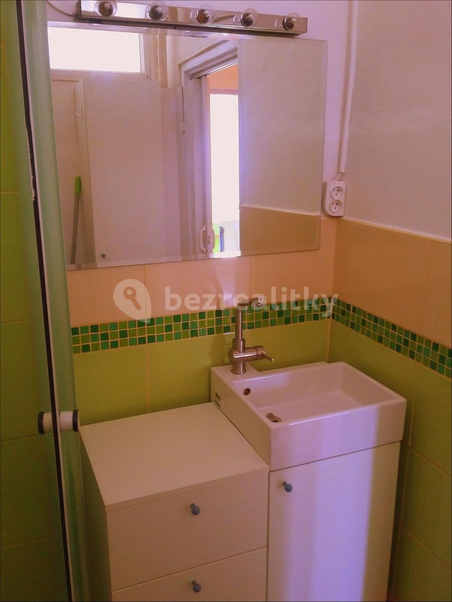 Pronájem bytu 1+kk 29 m², náměstí 28. října, Brno, Jihomoravský kraj Pronájem bytu 1+kk 29 m², náměstí 28. října, Brno, Jihomoravský kraj