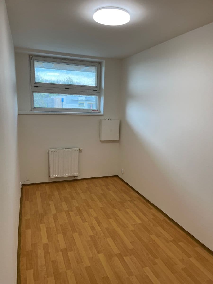 Pronájem bytu 3+kk 67 m², Komenského, Horoměřice, Středočeský kraj Pronájem bytu 3+kk 67 m², Komenského, Horoměřice, Středočeský kraj