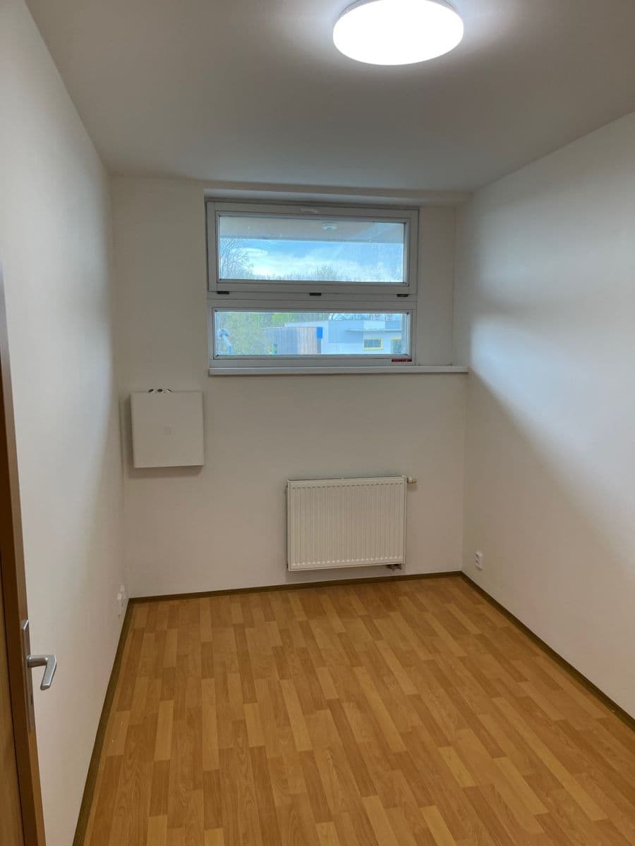 Pronájem bytu 3+kk 67 m², Komenského, Horoměřice, Středočeský kraj Pronájem bytu 3+kk 67 m², Komenského, Horoměřice, Středočeský kraj