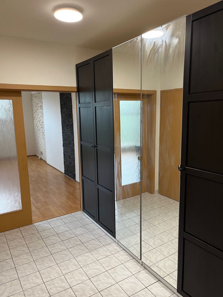 Pronájem bytu 3+kk 67 m², Komenského, Horoměřice, Středočeský kraj Pronájem bytu 3+kk 67 m², Komenského, Horoměřice, Středočeský kraj