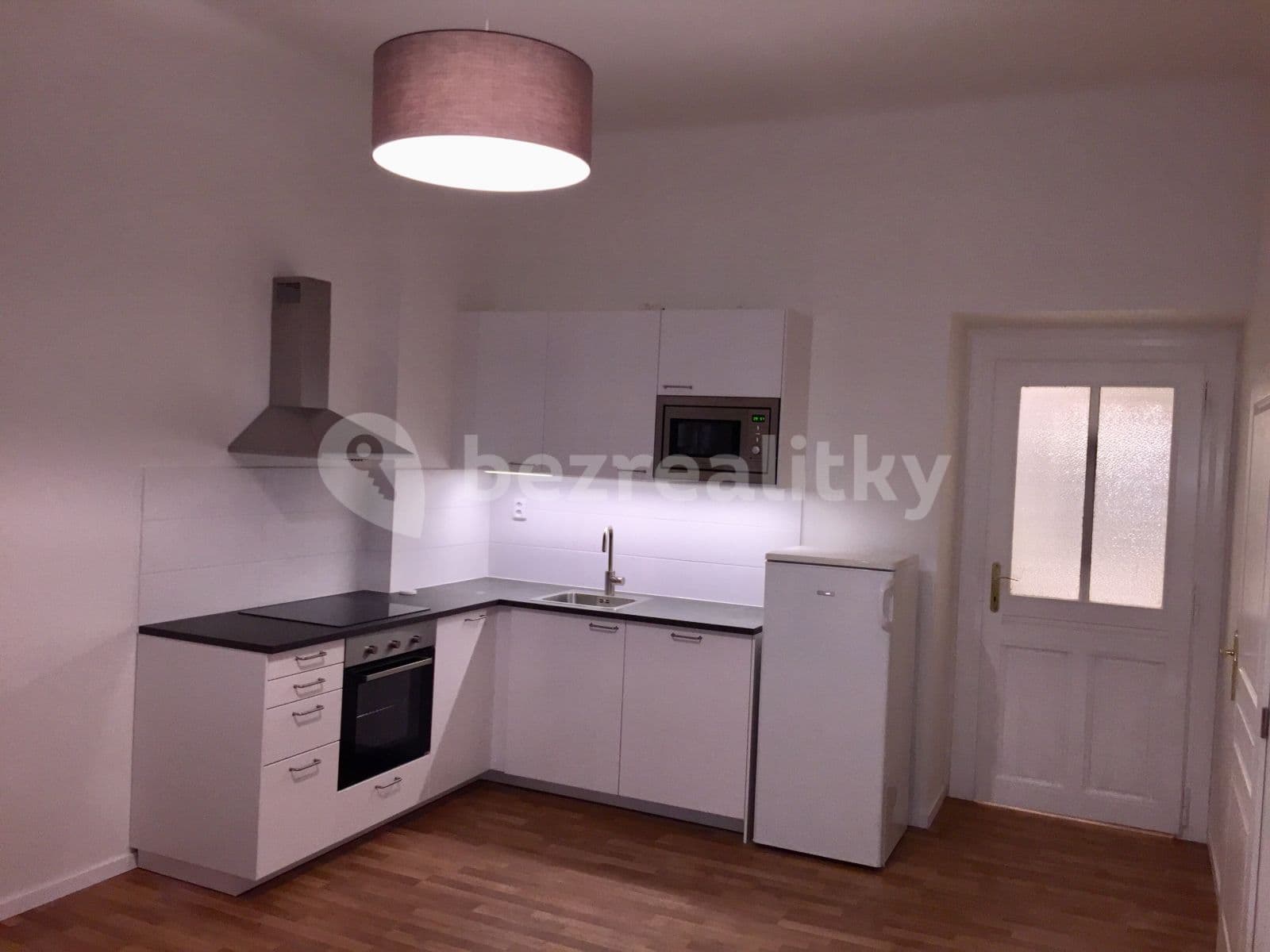 Pronájem bytu 2+kk 50 m², Ostrovského, Praha, Praha Pronájem bytu 2+kk 50 m², Ostrovského, Praha, Praha