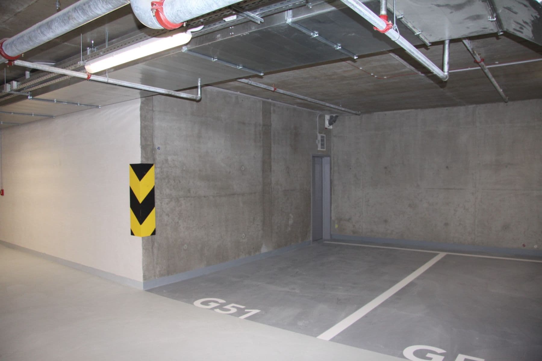 Pronájem garáže 23 m², Poděbradova, Brno, Jihomoravský kraj Pronájem garáže 23 m², Poděbradova, Brno, Jihomoravský kraj