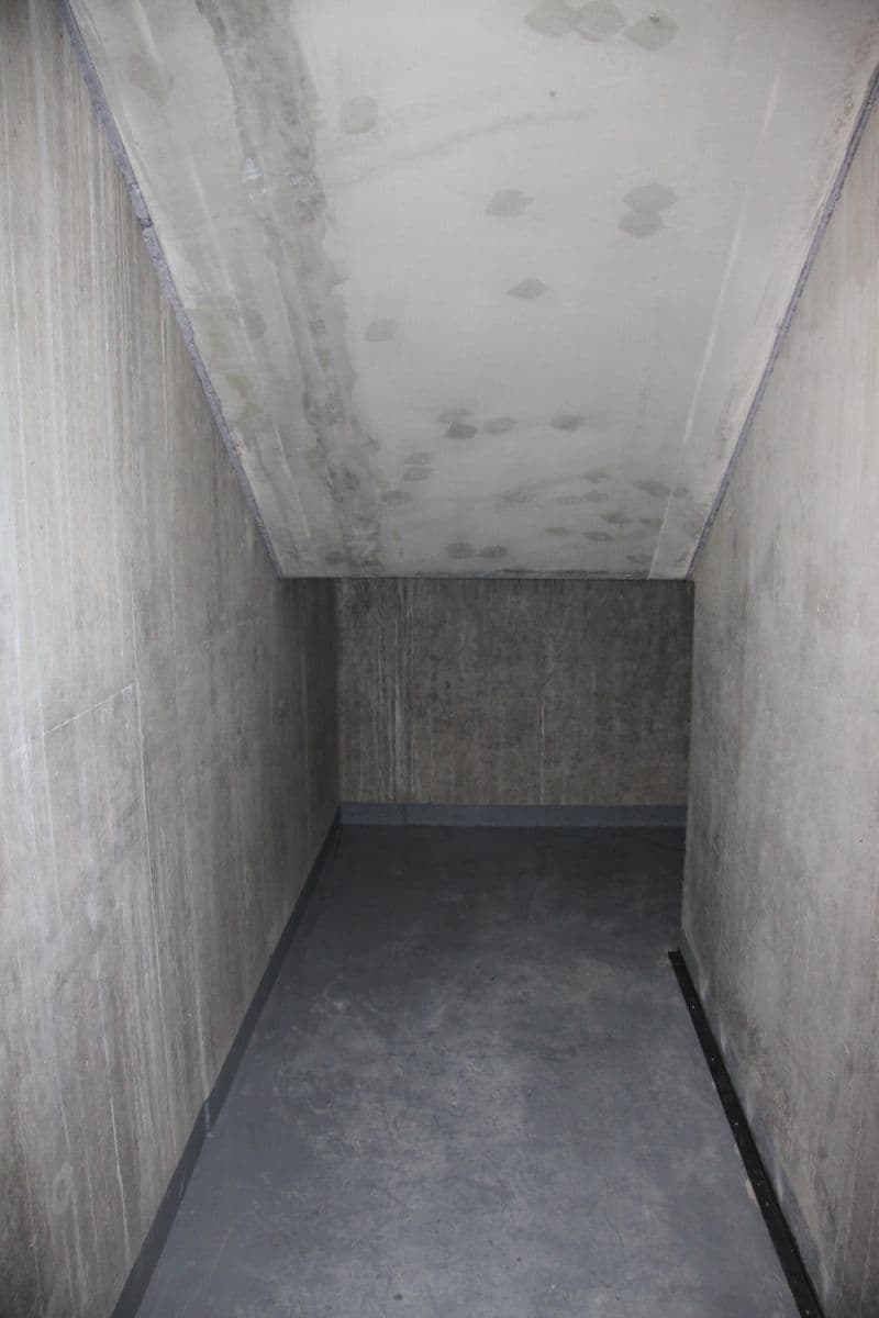 Pronájem garáže 23 m², Poděbradova, Brno, Jihomoravský kraj Pronájem garáže 23 m², Poděbradova, Brno, Jihomoravský kraj