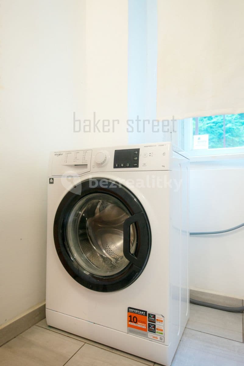 Pronájem bytu 1+kk 32 m², U Pekařky, Praha, Praha Pronájem bytu 1+kk 32 m², U Pekařky, Praha, Praha