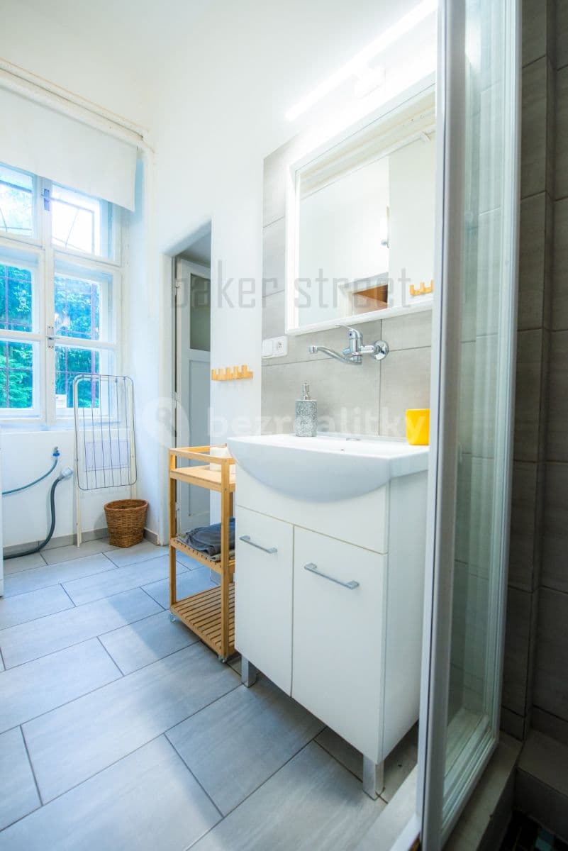 Pronájem bytu 1+kk 32 m², U Pekařky, Praha, Praha Pronájem bytu 1+kk 32 m², U Pekařky, Praha, Praha