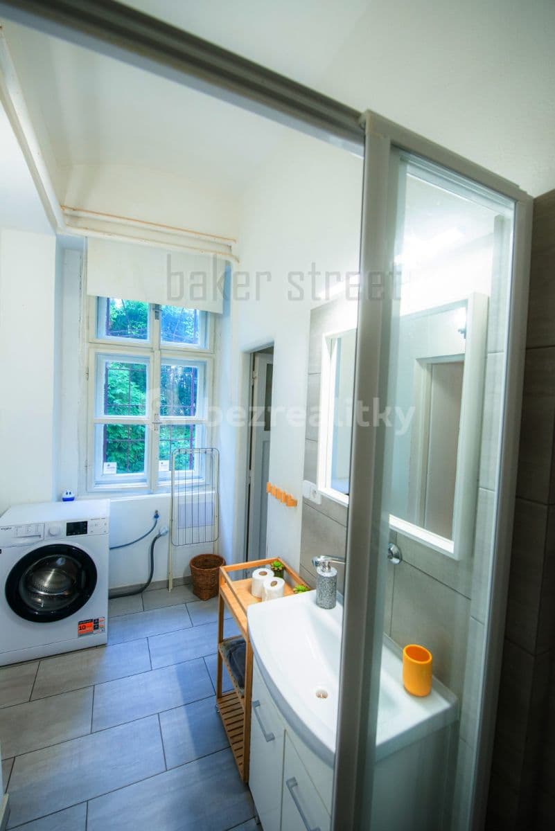 Pronájem bytu 1+kk 32 m², U Pekařky, Praha, Praha Pronájem bytu 1+kk 32 m², U Pekařky, Praha, Praha
