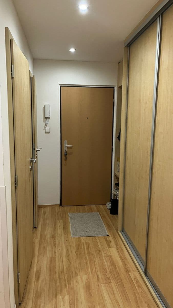 Pronájem bytu 2+kk 45 m², Hrubého, Praha, Praha Pronájem bytu 2+kk 45 m², Hrubého, Praha, Praha