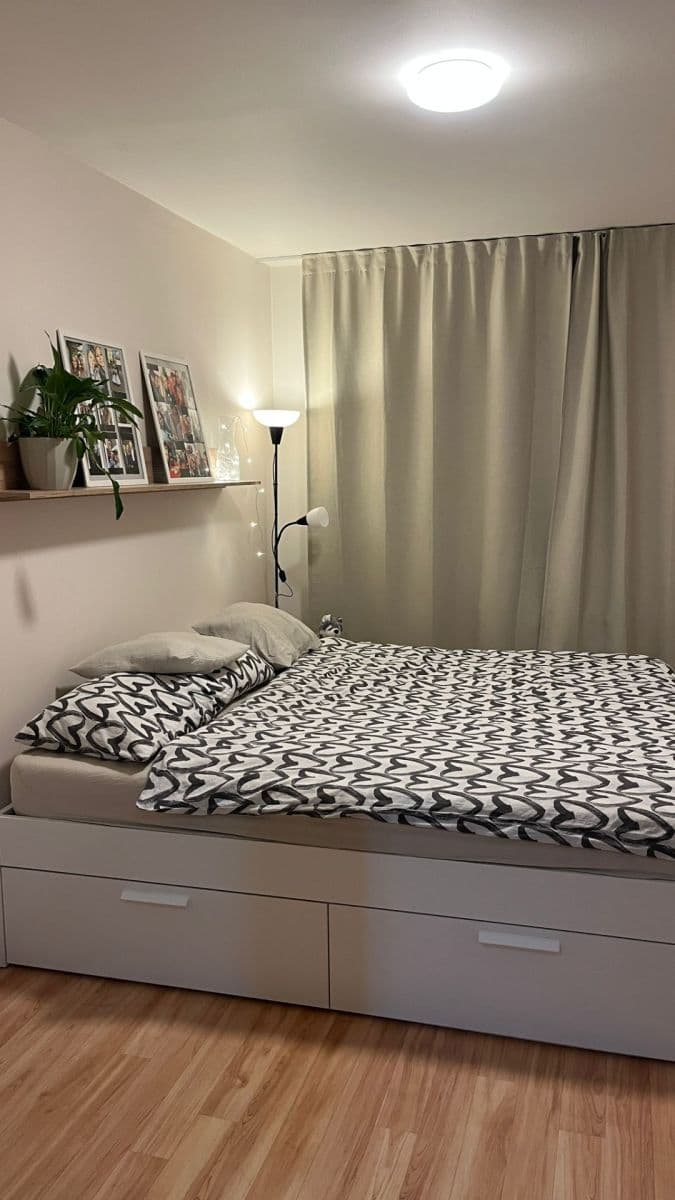 Pronájem bytu 2+kk 45 m², Hrubého, Praha, Praha Pronájem bytu 2+kk 45 m², Hrubého, Praha, Praha