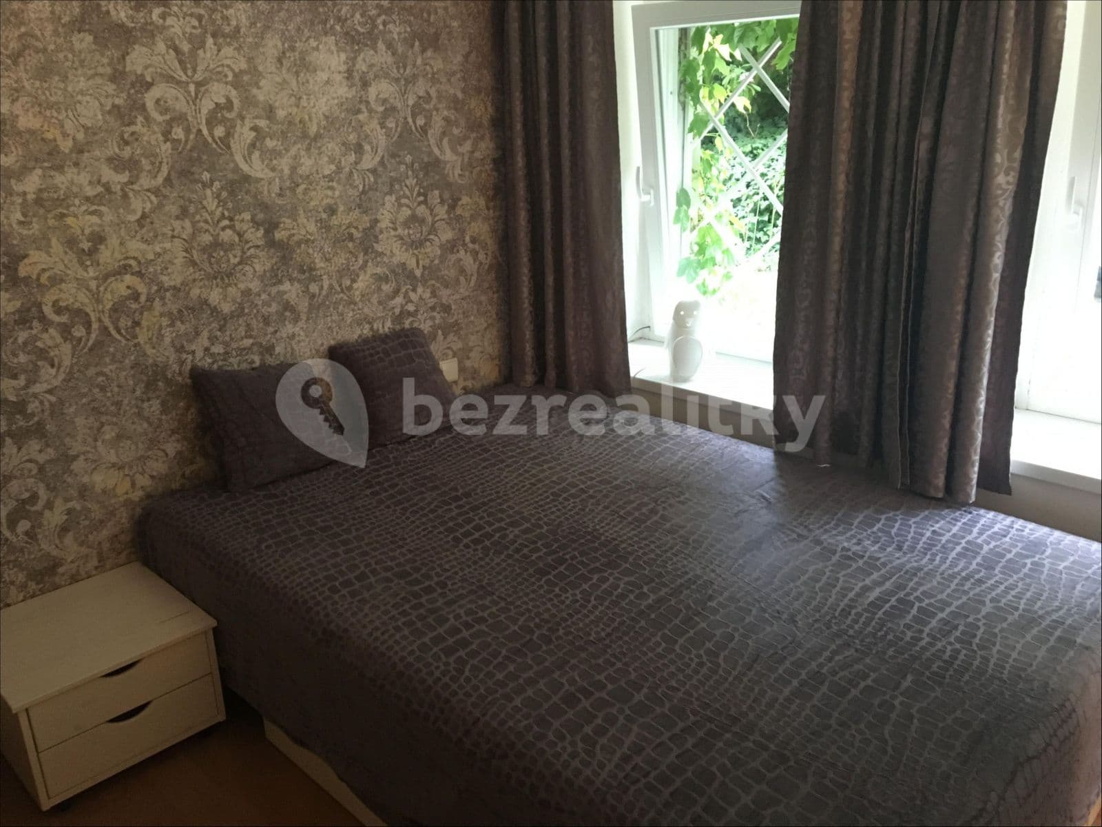 Pronájem bytu 1+kk 40 m², Nad Santoškou, Praha, Praha Pronájem bytu 1+kk 40 m², Nad Santoškou, Praha, Praha