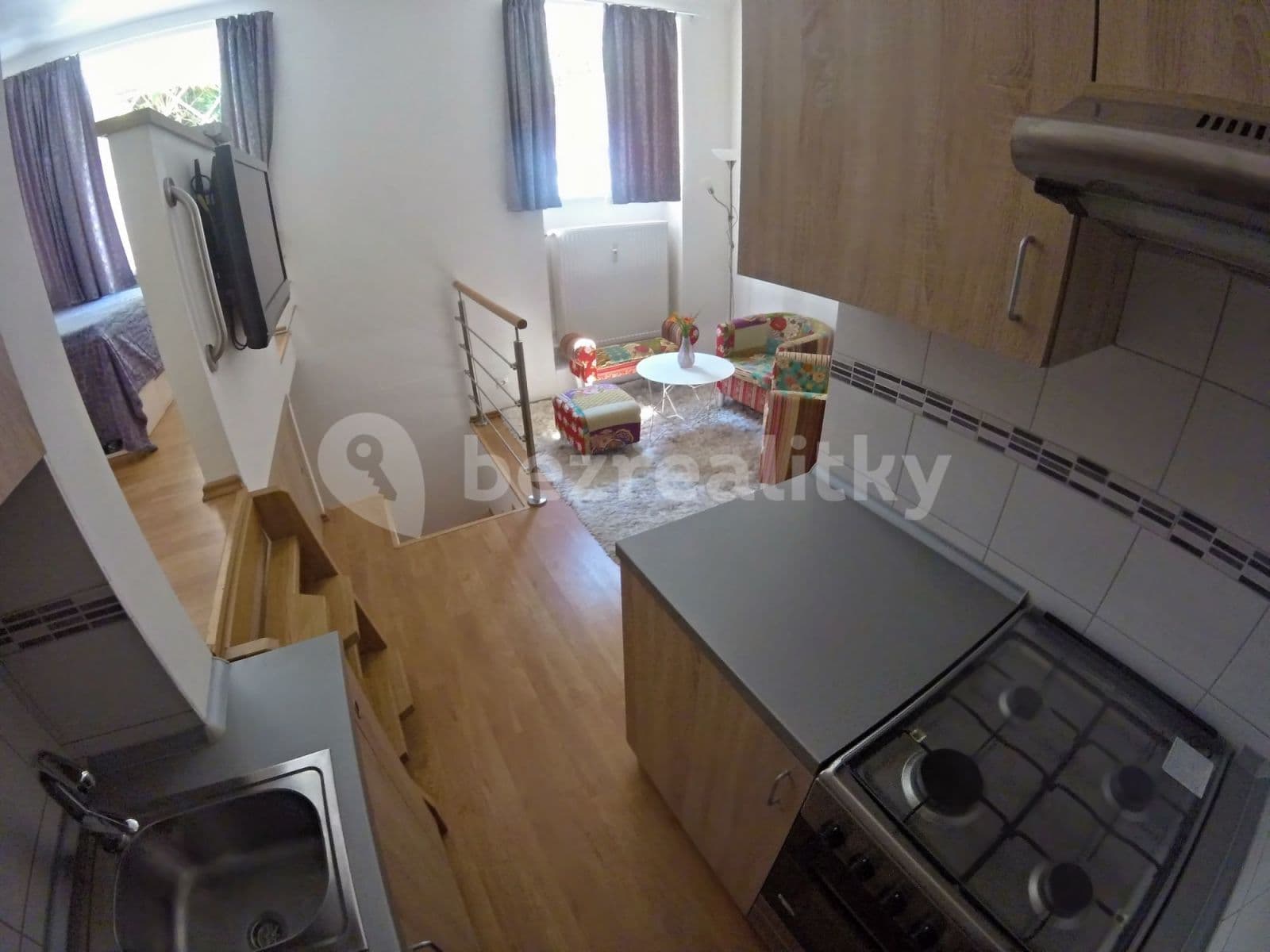 Pronájem bytu 1+kk 40 m², Nad Santoškou, Praha, Praha Pronájem bytu 1+kk 40 m², Nad Santoškou, Praha, Praha