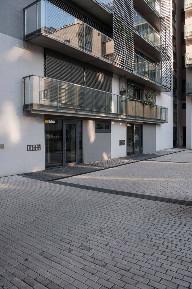 Pronájem bytu 1+kk 51 m², Křižíkova, Praha, Praha Pronájem bytu 1+kk 51 m², Křižíkova, Praha, Praha