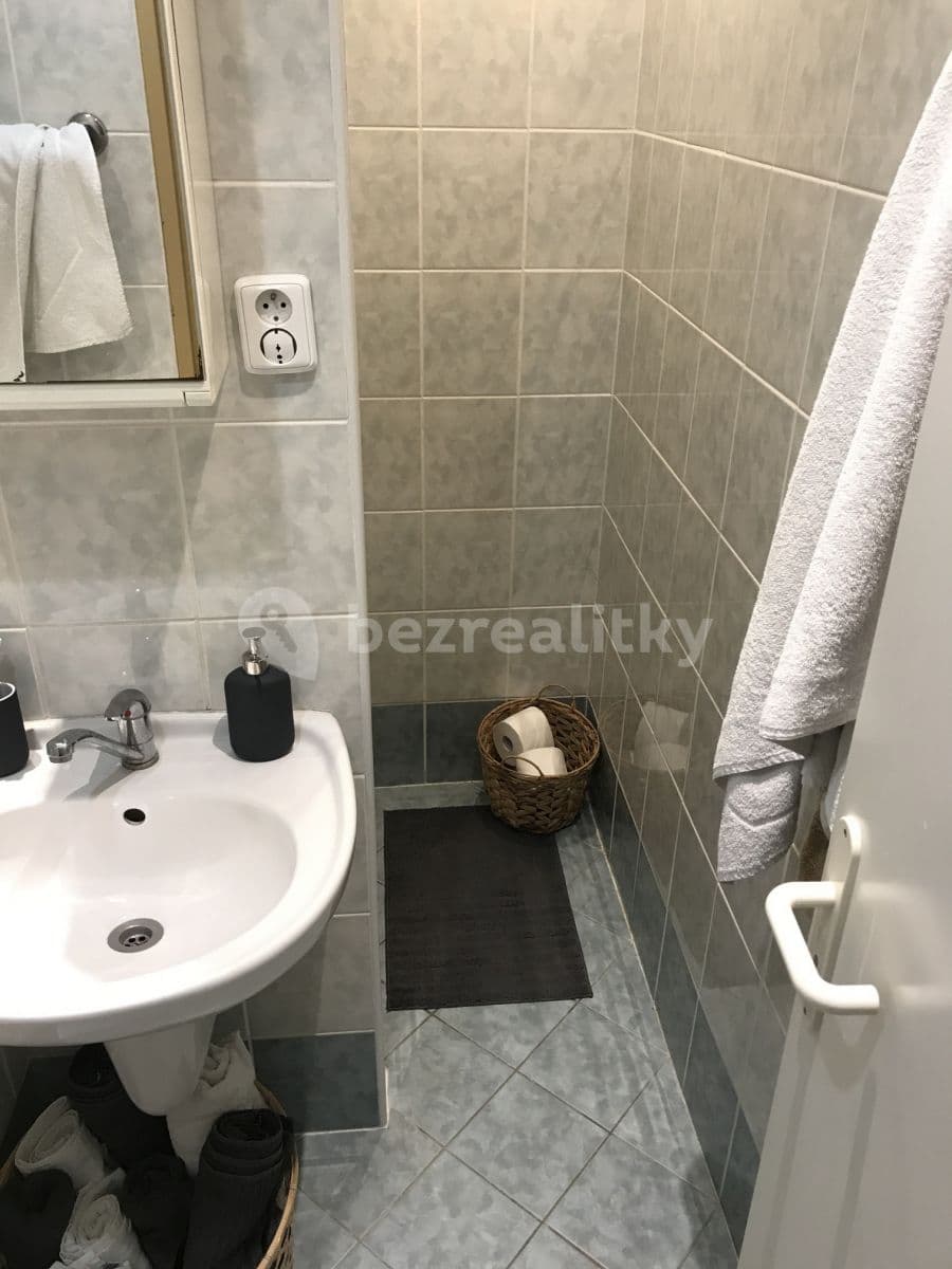 Pronájem bytu 2+kk 38 m², Heyrovského, Plzeň, Plzeňský kraj Pronájem bytu 2+kk 38 m², Heyrovského, Plzeň, Plzeňský kraj