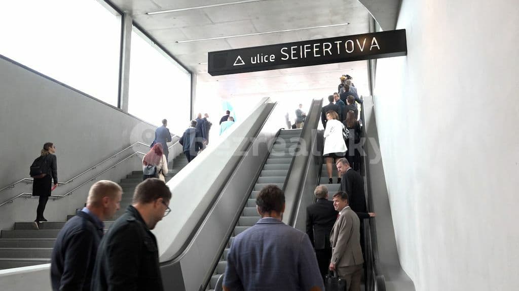 Pronájem bytu 3+1 90 m², Krásova, Praha, Praha Pronájem bytu 3+1 90 m², Krásova, Praha, Praha