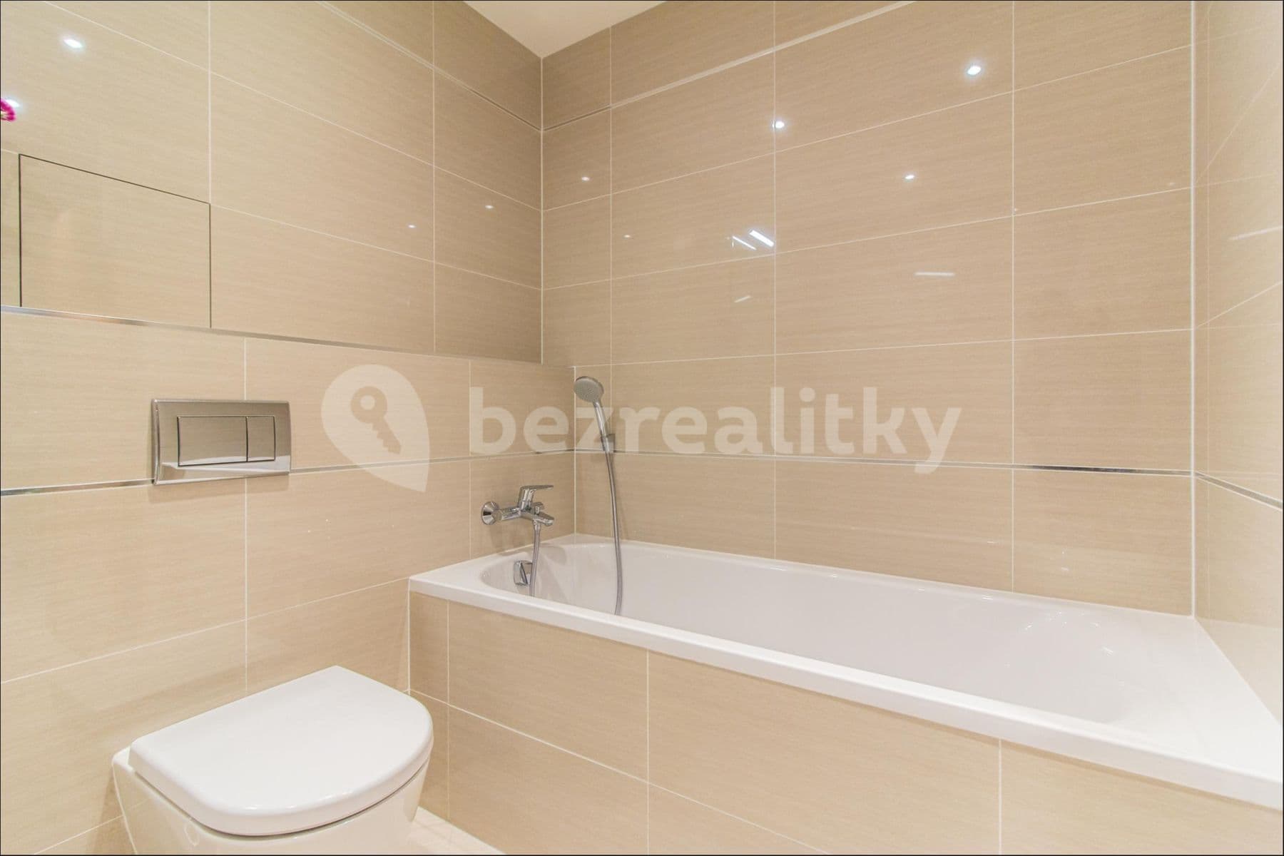 Pronájem bytu 1+kk 39 m², Vojenova, Praha, Praha Pronájem bytu 1+kk 39 m², Vojenova, Praha, Praha