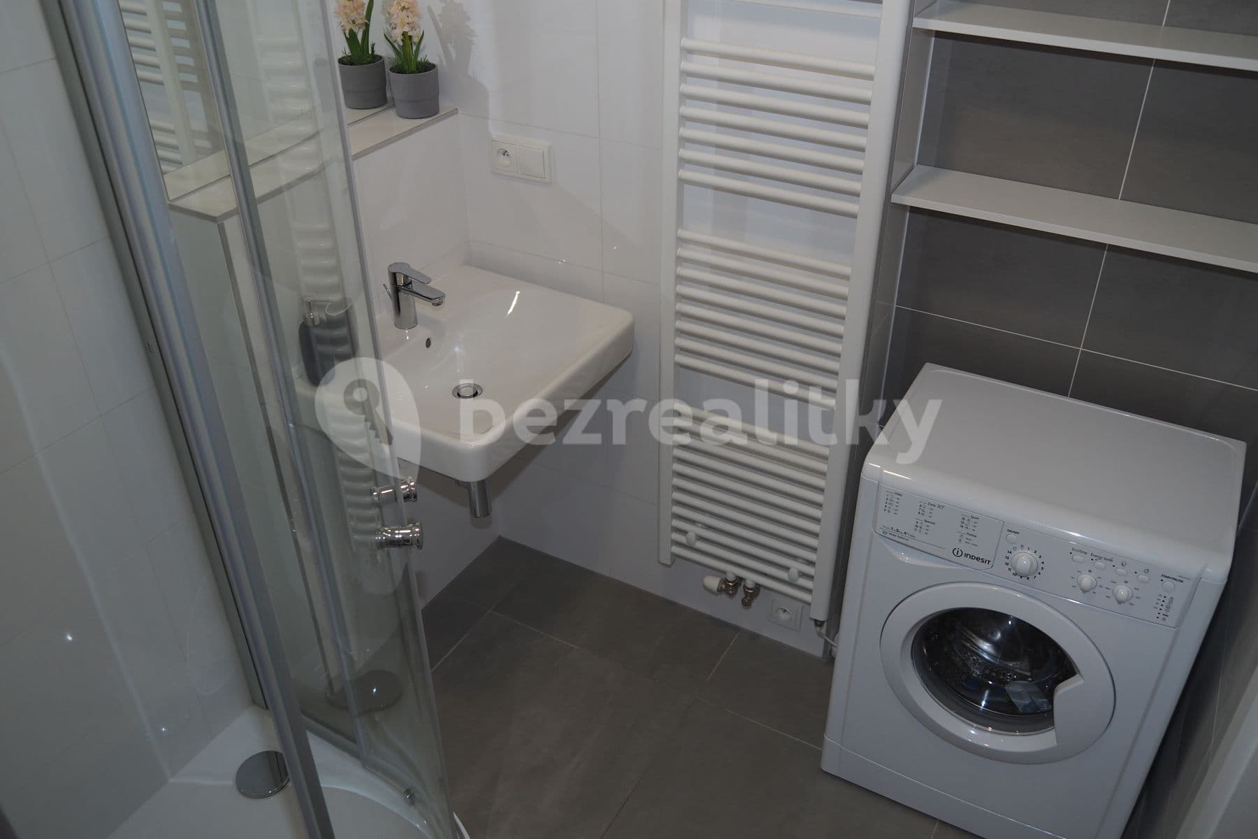 Pronájem bytu 2+kk 42 m², Mlýnská, Brno, Jihomoravský kraj Pronájem bytu 2+kk 42 m², Mlýnská, Brno, Jihomoravský kraj