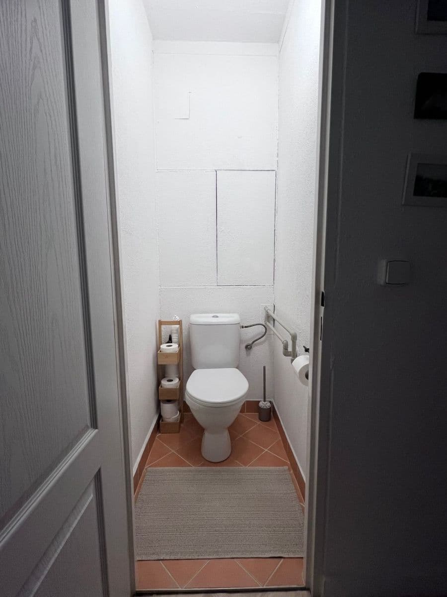 Pronájem bytu 2+1 54 m², U Lesa, Ostrava, Moravskoslezský kraj Pronájem bytu 2+1 54 m², U Lesa, Ostrava, Moravskoslezský kraj