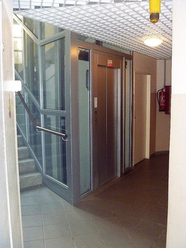 Pronájem nebytového prostoru 81 m², Lotyšská, Praha, Praha Pronájem nebytového prostoru 81 m², Lotyšská, Praha, Praha