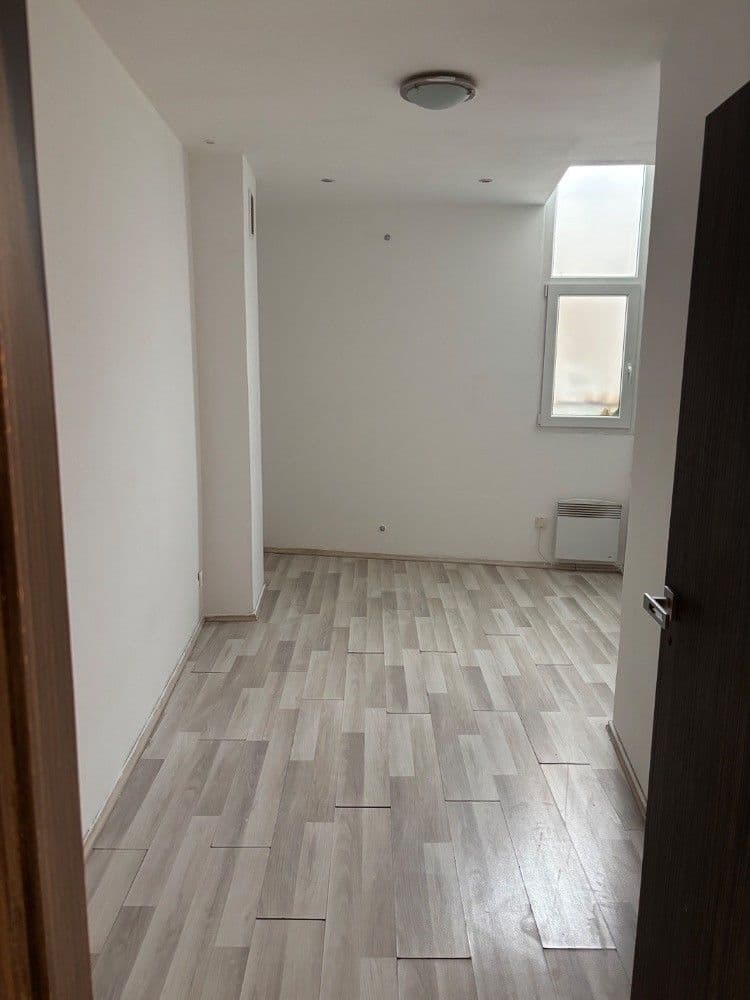 Pronájem nebytového prostoru 82 m², Lotyšská, Praha, Praha Pronájem nebytového prostoru 82 m², Lotyšská, Praha, Praha