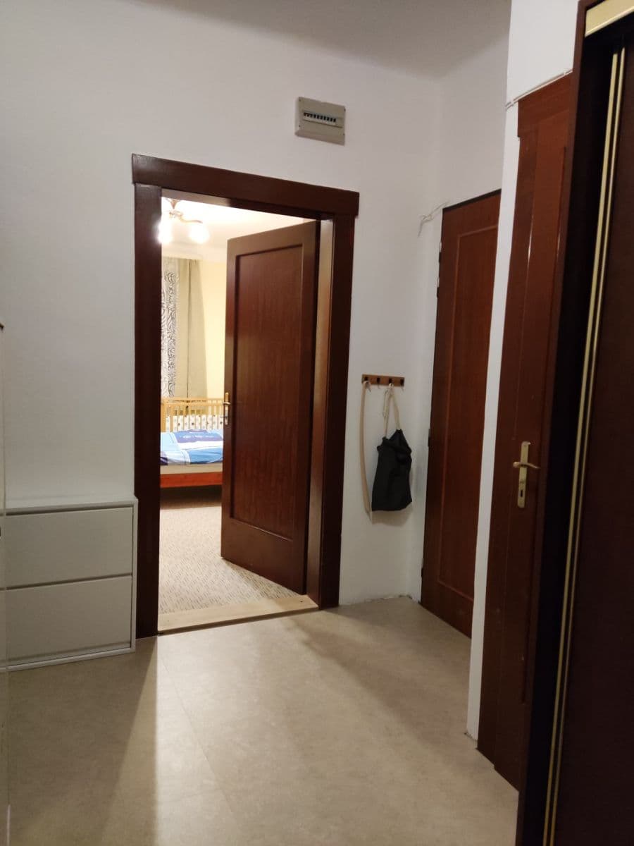 Pronájem bytu 2+1 66 m², Jeseniova, Praha, Praha Pronájem bytu 2+1 66 m², Jeseniova, Praha, Praha