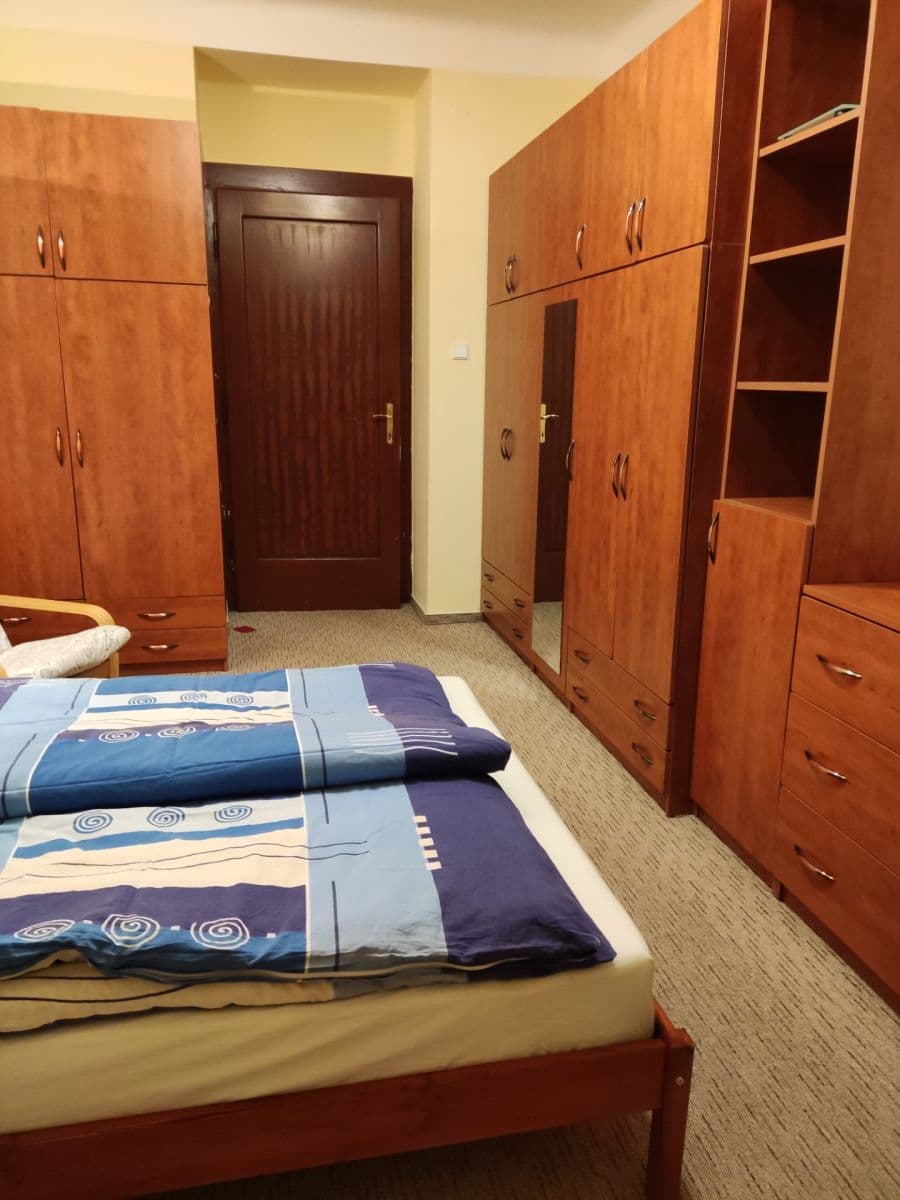 Pronájem bytu 2+1 66 m², Jeseniova, Praha, Praha Pronájem bytu 2+1 66 m², Jeseniova, Praha, Praha