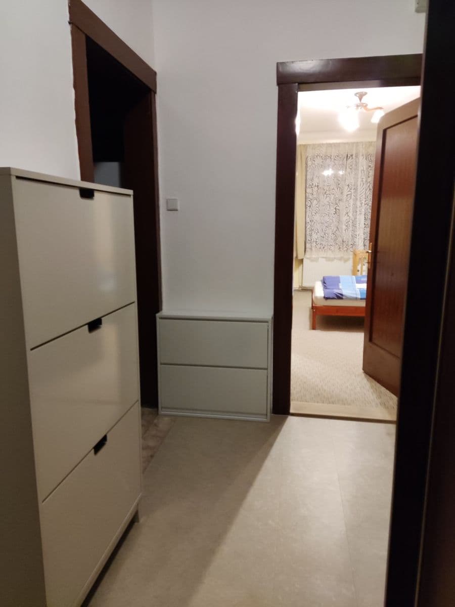 Pronájem bytu 2+1 66 m², Jeseniova, Praha, Praha Pronájem bytu 2+1 66 m², Jeseniova, Praha, Praha