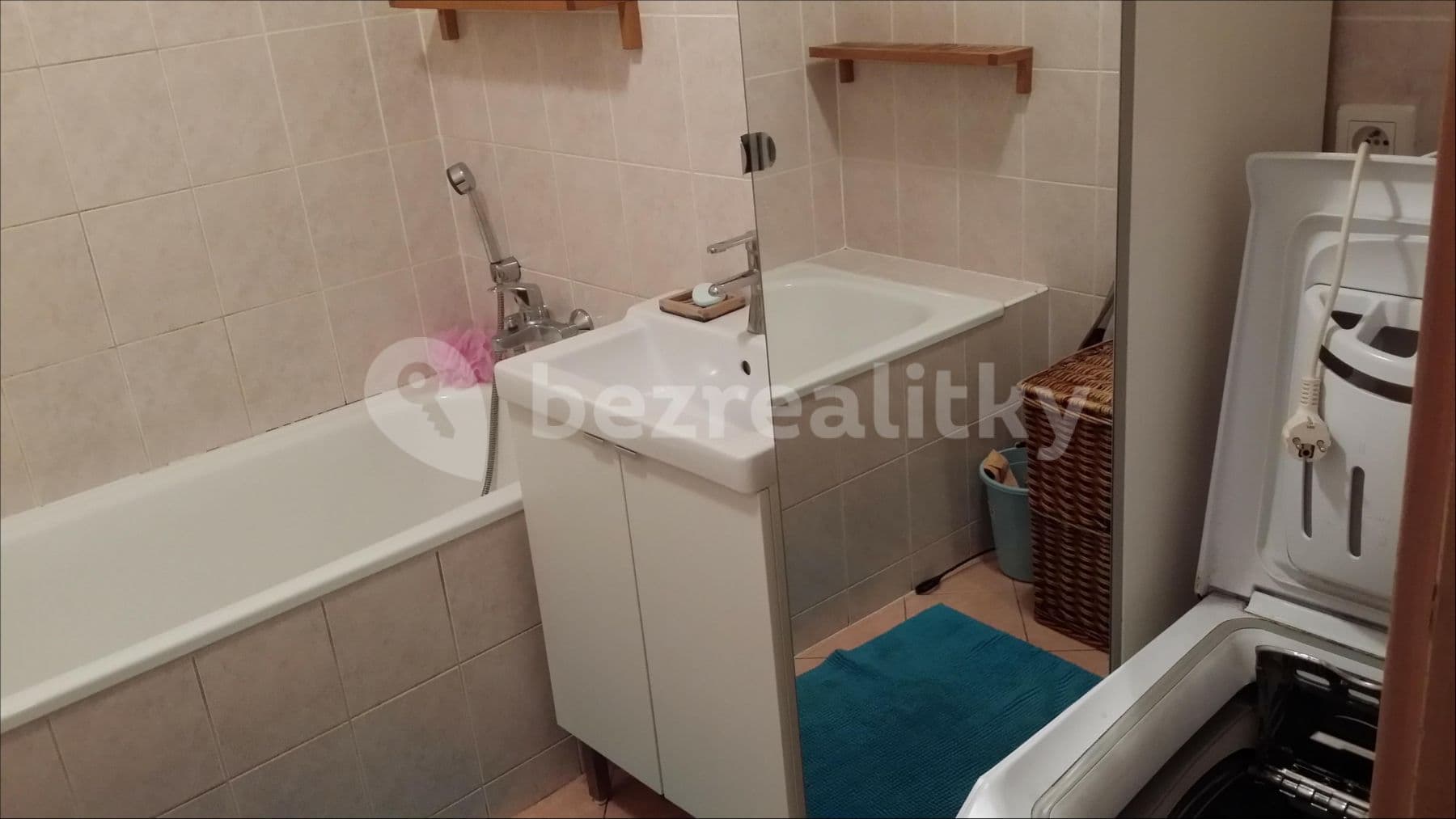 Pronájem bytu 2+kk 60 m², Boloňská, Praha, Praha Pronájem bytu 2+kk 60 m², Boloňská, Praha, Praha