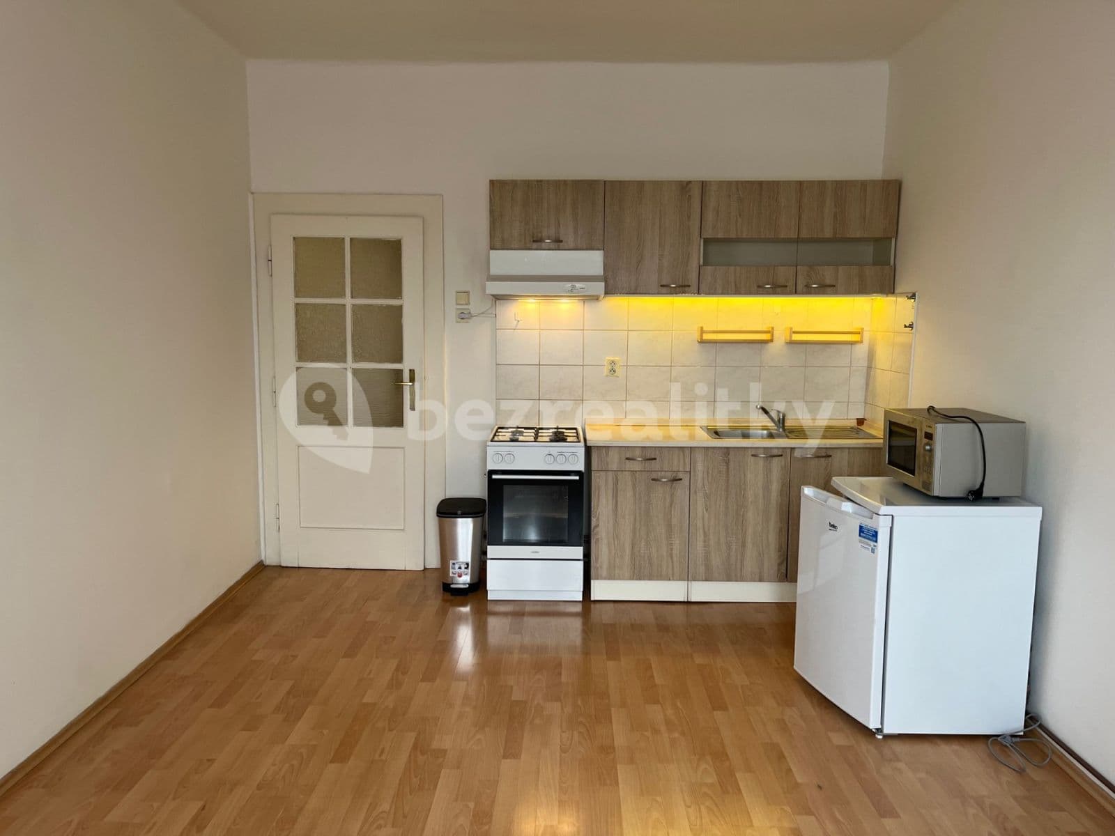 Pronájem bytu 2+kk 40 m², Ronkova, Praha, Praha Pronájem bytu 2+kk 40 m², Ronkova, Praha, Praha