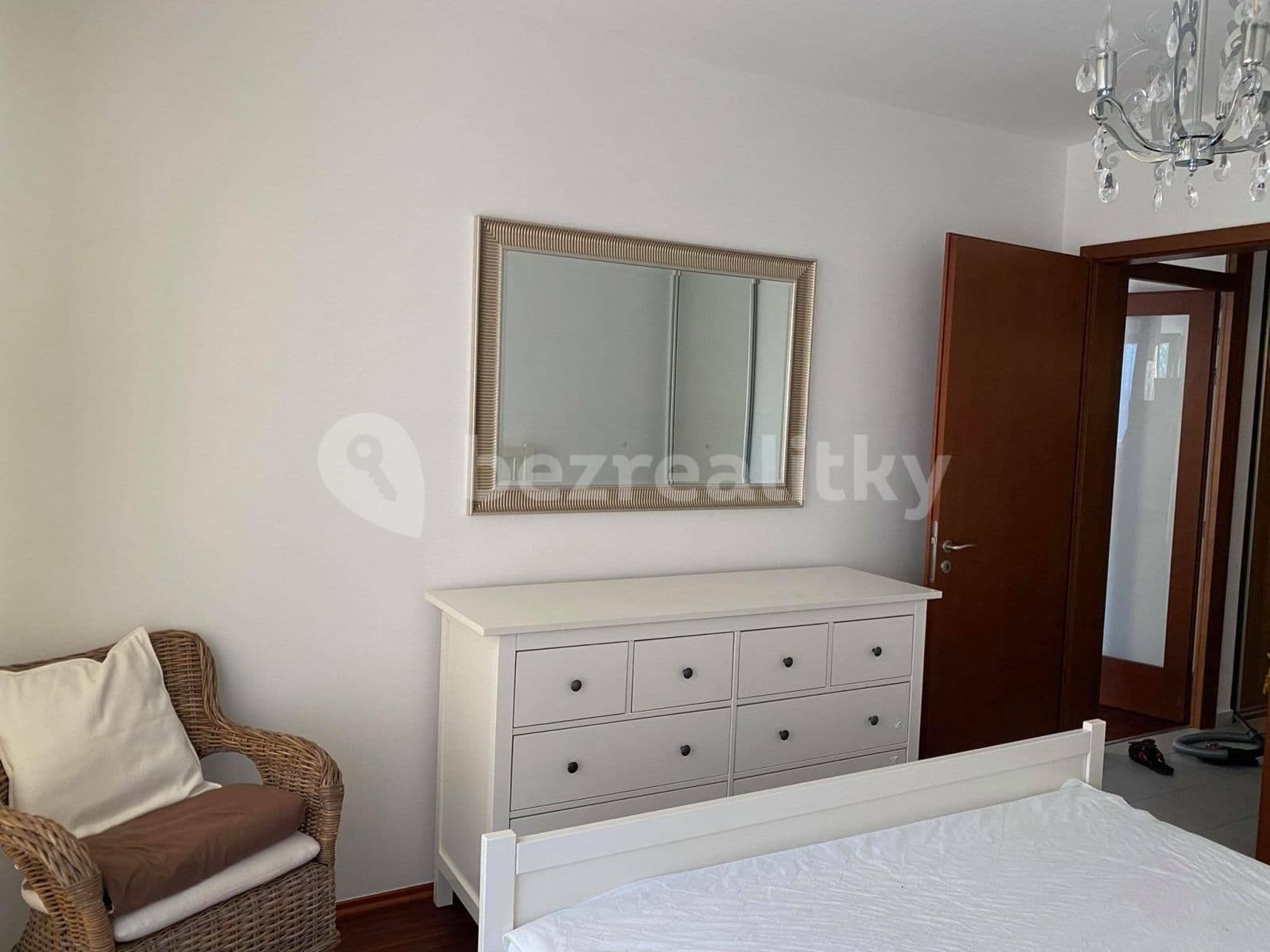 Pronájem bytu 2+kk 65 m², Jeremiášova, Praha, Praha Pronájem bytu 2+kk 65 m², Jeremiášova, Praha, Praha