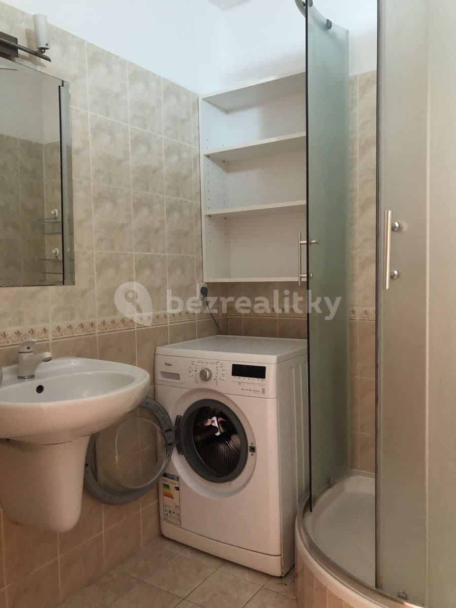 Pronájem bytu 2+kk 45 m², třída Generála Píky, Brno, Jihomoravský kraj Pronájem bytu 2+kk 45 m², třída Generála Píky, Brno, Jihomoravský kraj