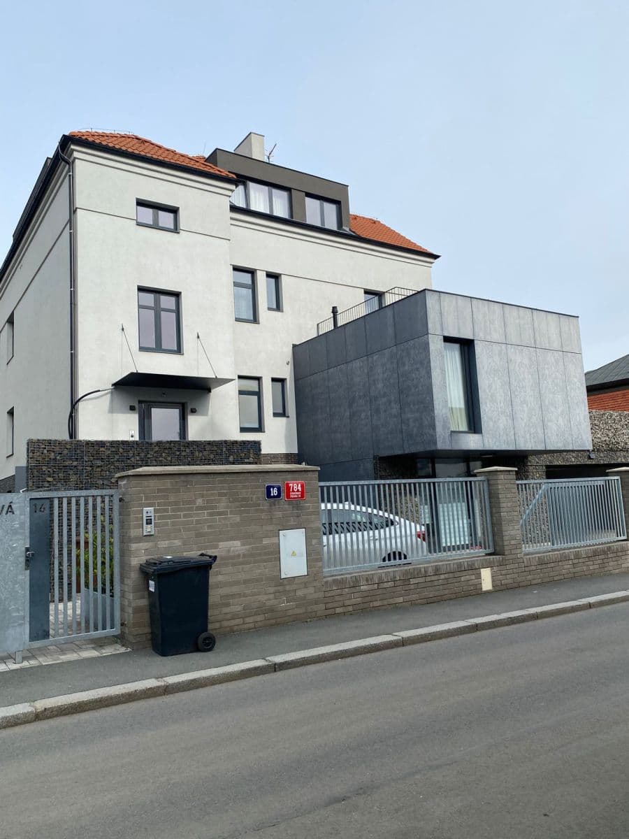 Pronájem bytu 5+kk 157 m², Révová, Praha, Praha Pronájem bytu 5+kk 157 m², Révová, Praha, Praha